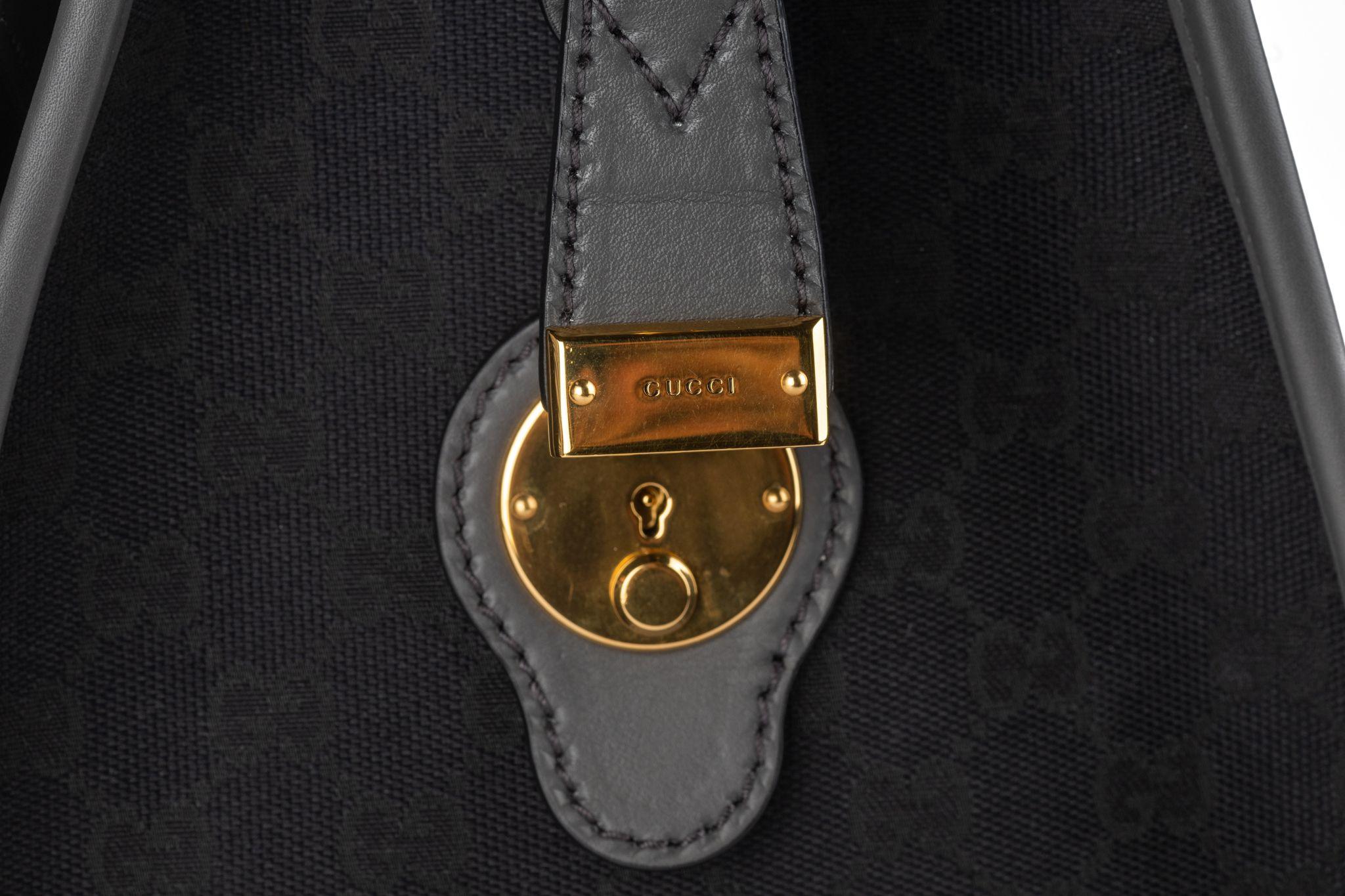 Gucci Bauletto GG Monogram XL Duffle Bag For Sale 3