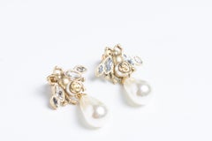 Gucci Bee Crystal And Faux Pearl Drop Earrings