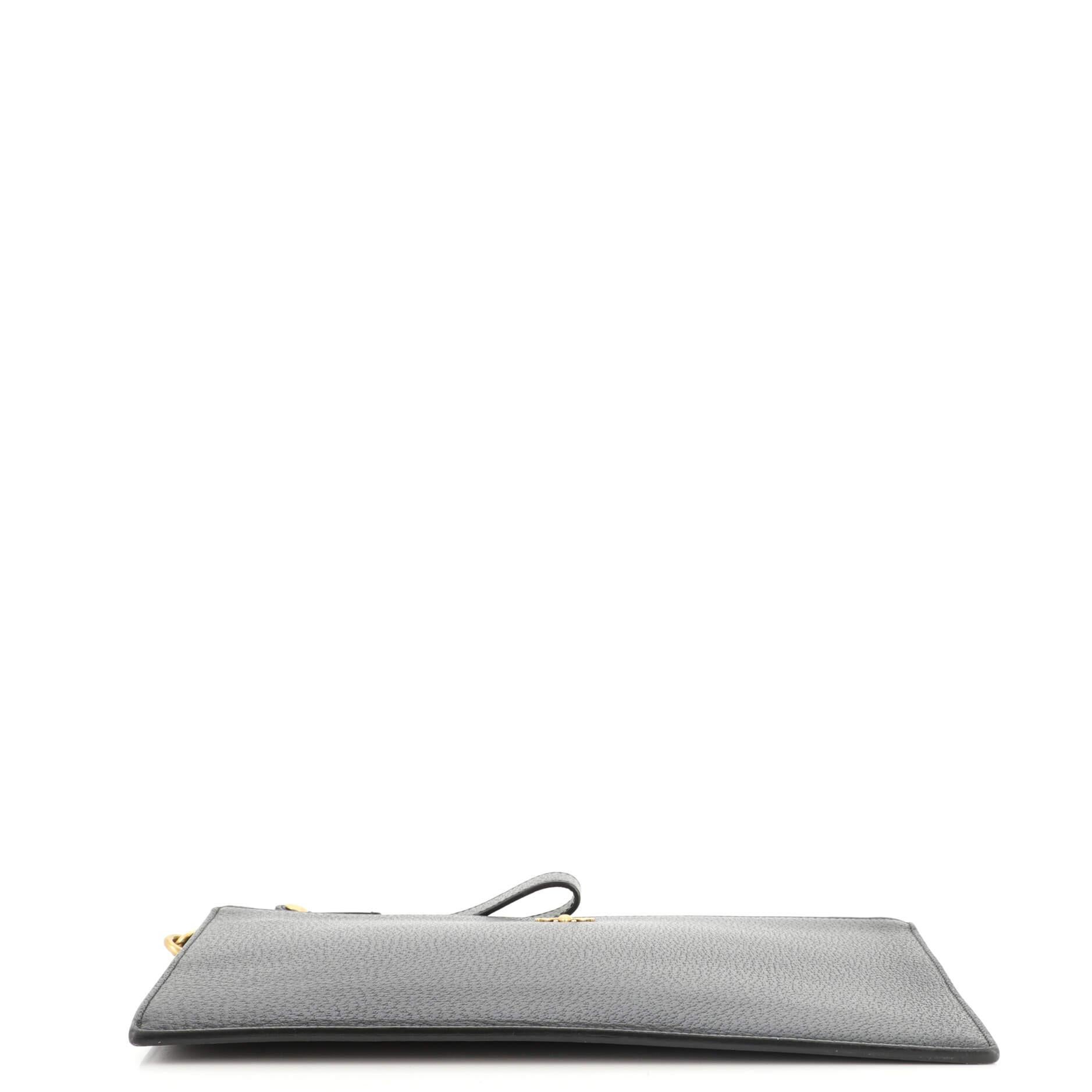 Gucci Bee Wristlet Clutch Leather In Good Condition In NY, NY
