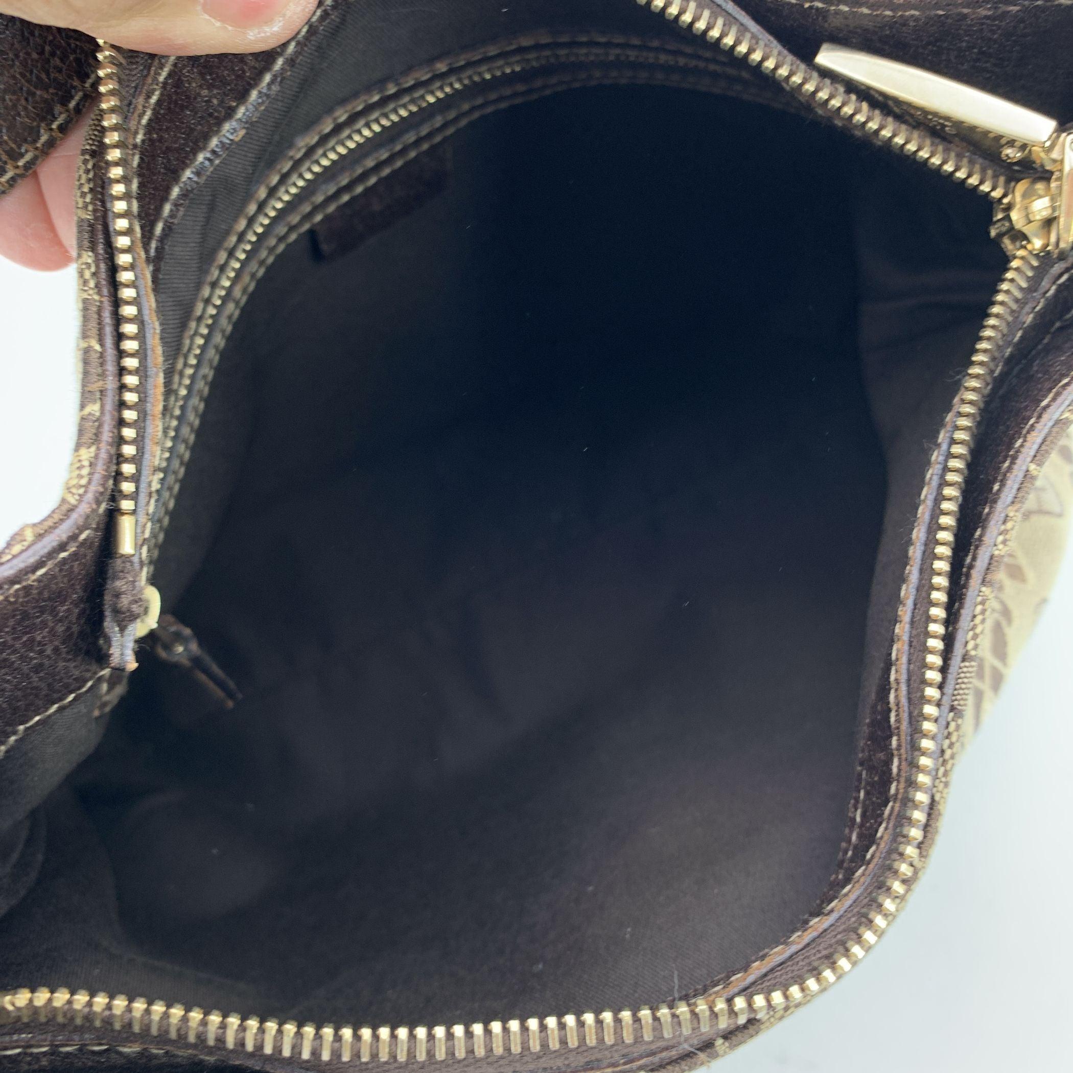 Gucci Borsa a tracolla Hobo in tela beige e marrone con stampa a forma di coniglietto In condizioni buone in vendita a Rome, Rome