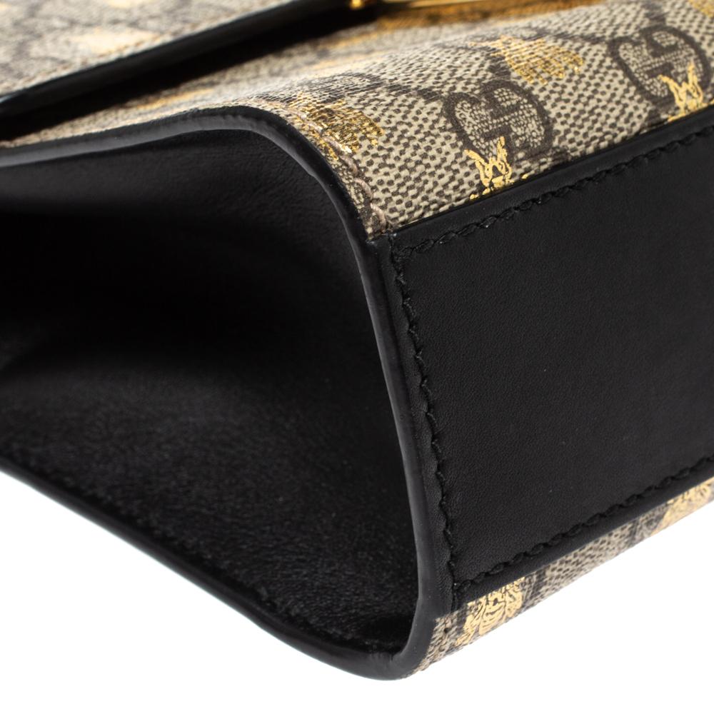 Women's Gucci Beige/Black GG Supreme Bees Canvas and Leather Small Padlock Shoulder Bag For Sale
