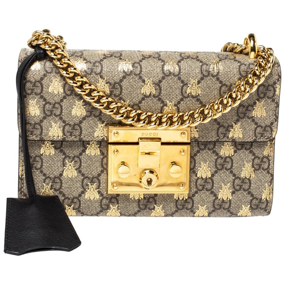 Gucci Beige/Black GG Supreme Bees Canvas and Leather Small Padlock Shoulder  Bag For Sale at 1stDibs | gucci small padlock gg supreme shoulder bag, gucci  padlock bee bag, gucci bee clutch bag