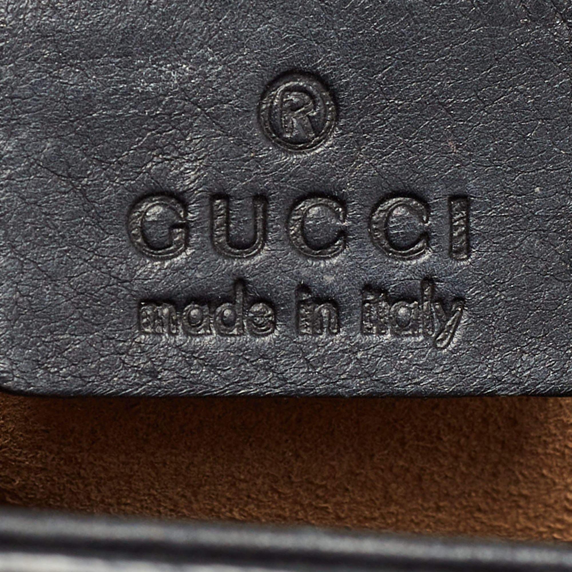 Gucci Beige/Noir Sac à bandoulière en toile et cuir GG Supreme avec petit cadenas 11