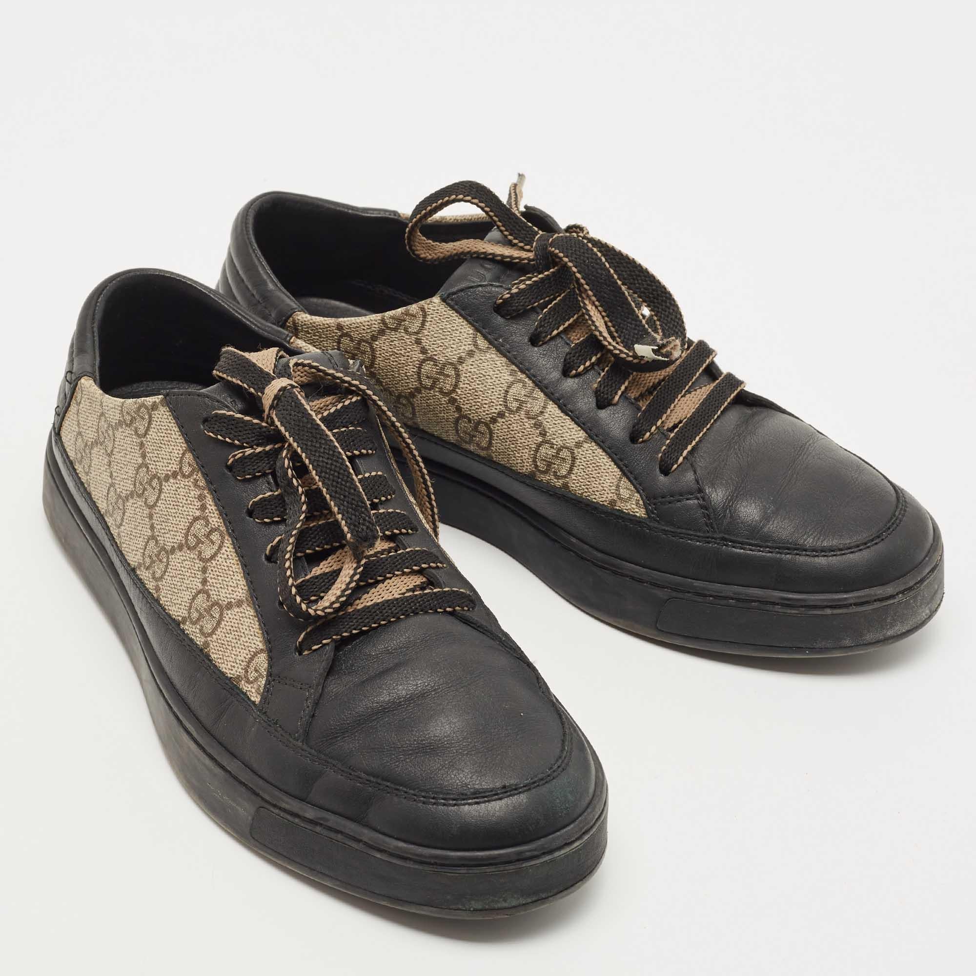 Men's Gucci Beige/Black GG Supreme Canvas And Leather Sneakers Size 40