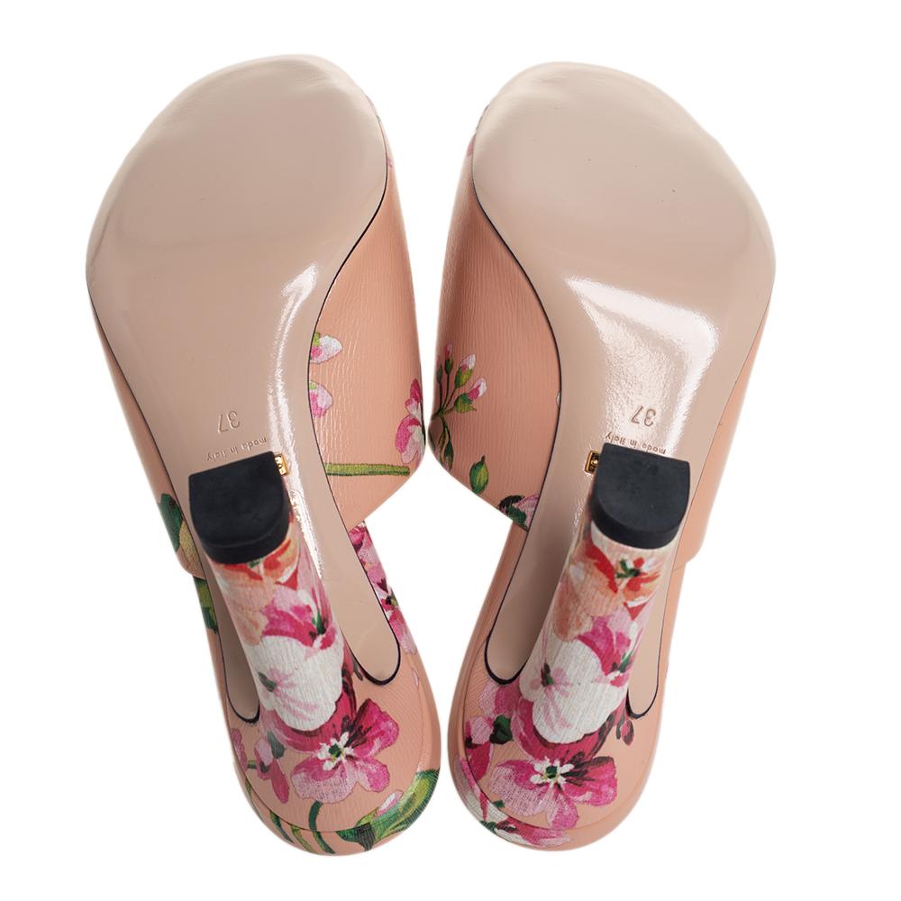 Women's Gucci Beige Bloom Floral Print Leather Slide Sandals Size 37