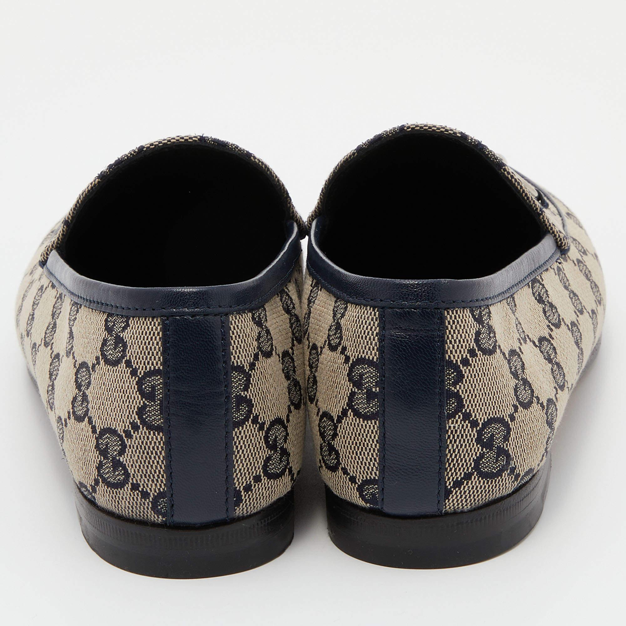 Gucci Beige/Blue GG Canvas and Leather Jordaan Horsebit Loafers Size 37.5 In New Condition In Dubai, Al Qouz 2