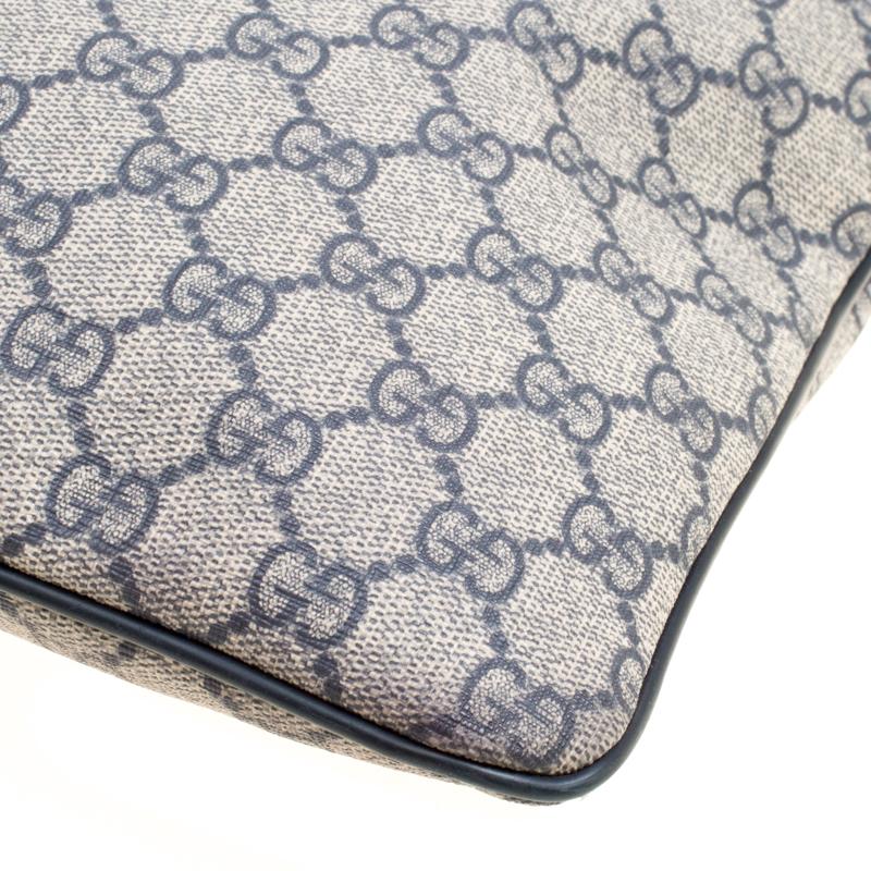 Gucci Beige/Blue GG Supreme Canvas Messenger Bag In Good Condition In Dubai, Al Qouz 2