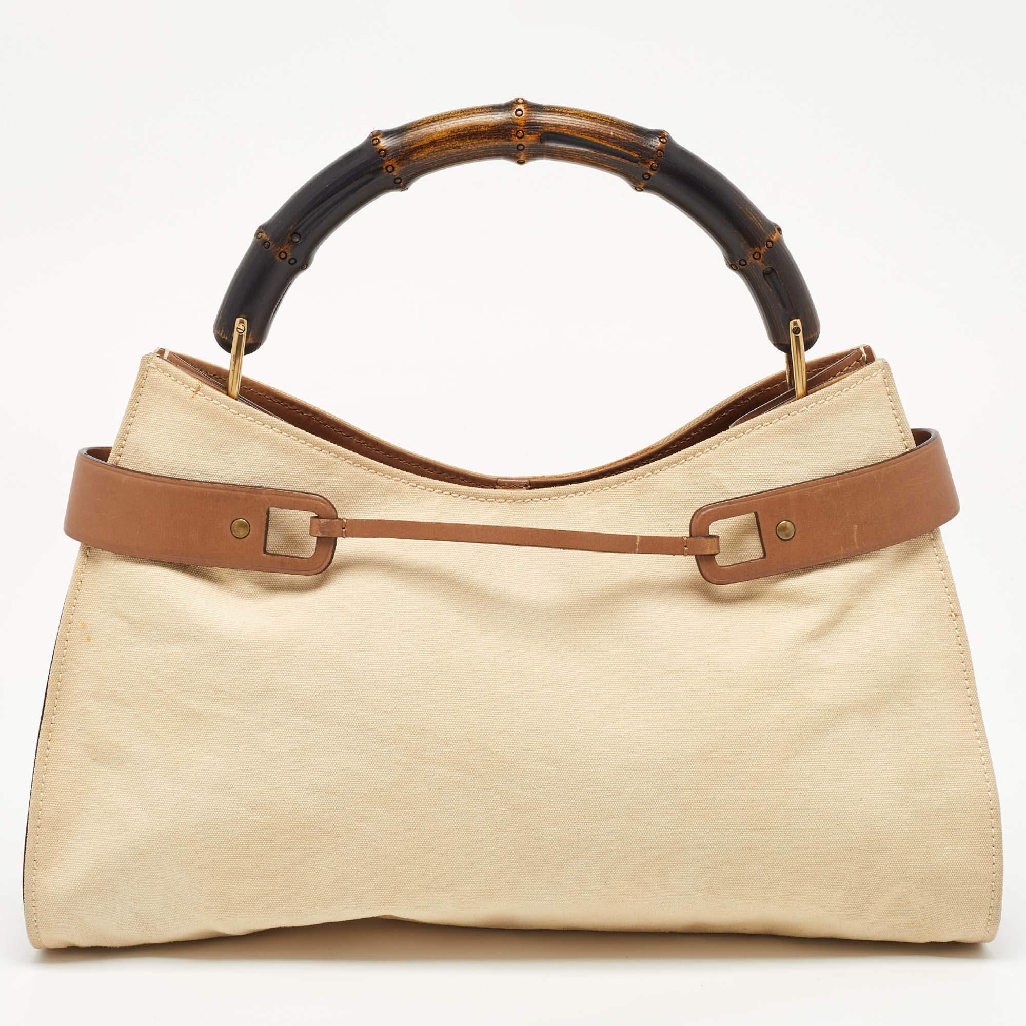 Gucci Beige/Brown Canvas and Leather Vintage Bamboo Hobo For Sale 3