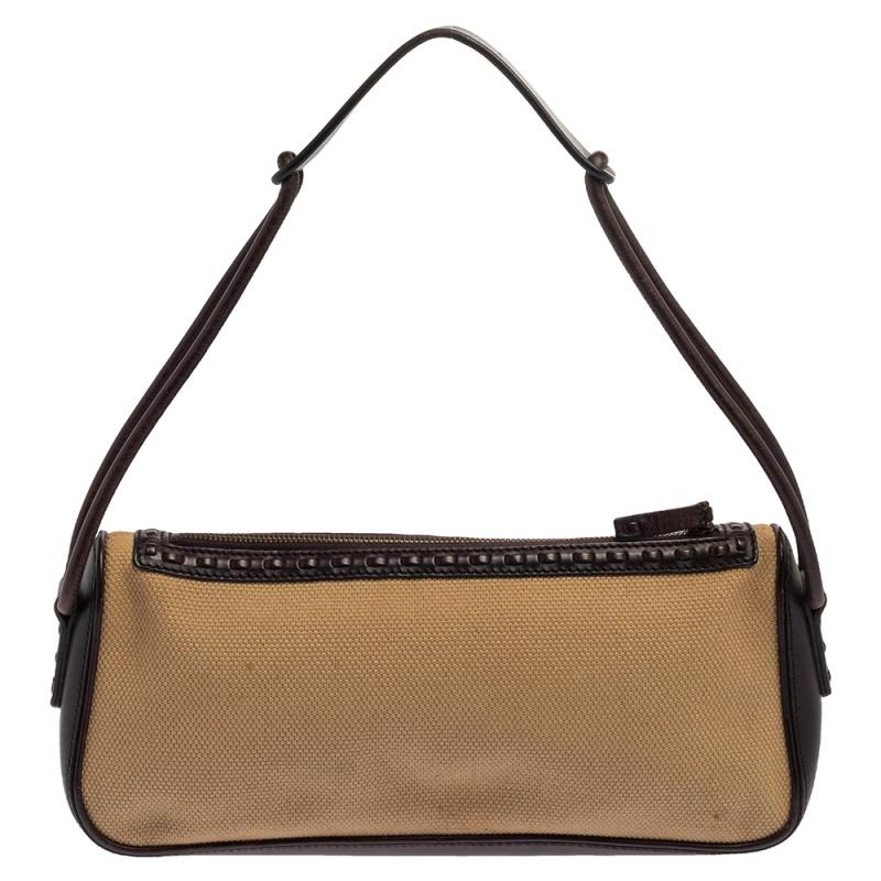 Gucci Beige/Brown Canvas and Leather Vintage Shoulder Bag In Good Condition In Dubai, Al Qouz 2