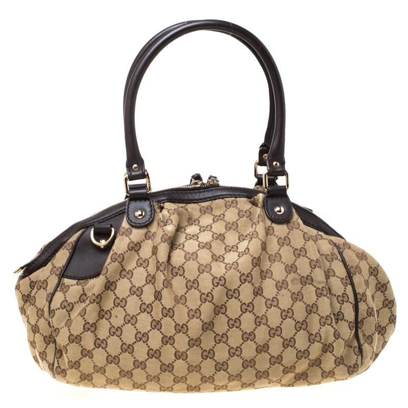 The Sukey is one of the best-selling designs from Gucci and we believe you deserve to have one too. Crafted from GG canvas and leather and equipped with a spacious interior, this bag is ideal for you and will work perfectly with any outfit. It is