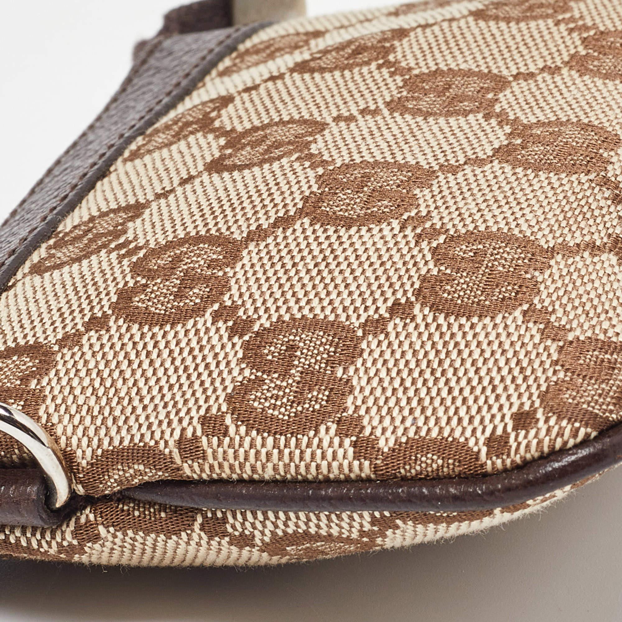 Gucci Beige/Brown GG Canvas and Leather Zip Pouch (Pochette zippée en toile et cuir) en vente 6