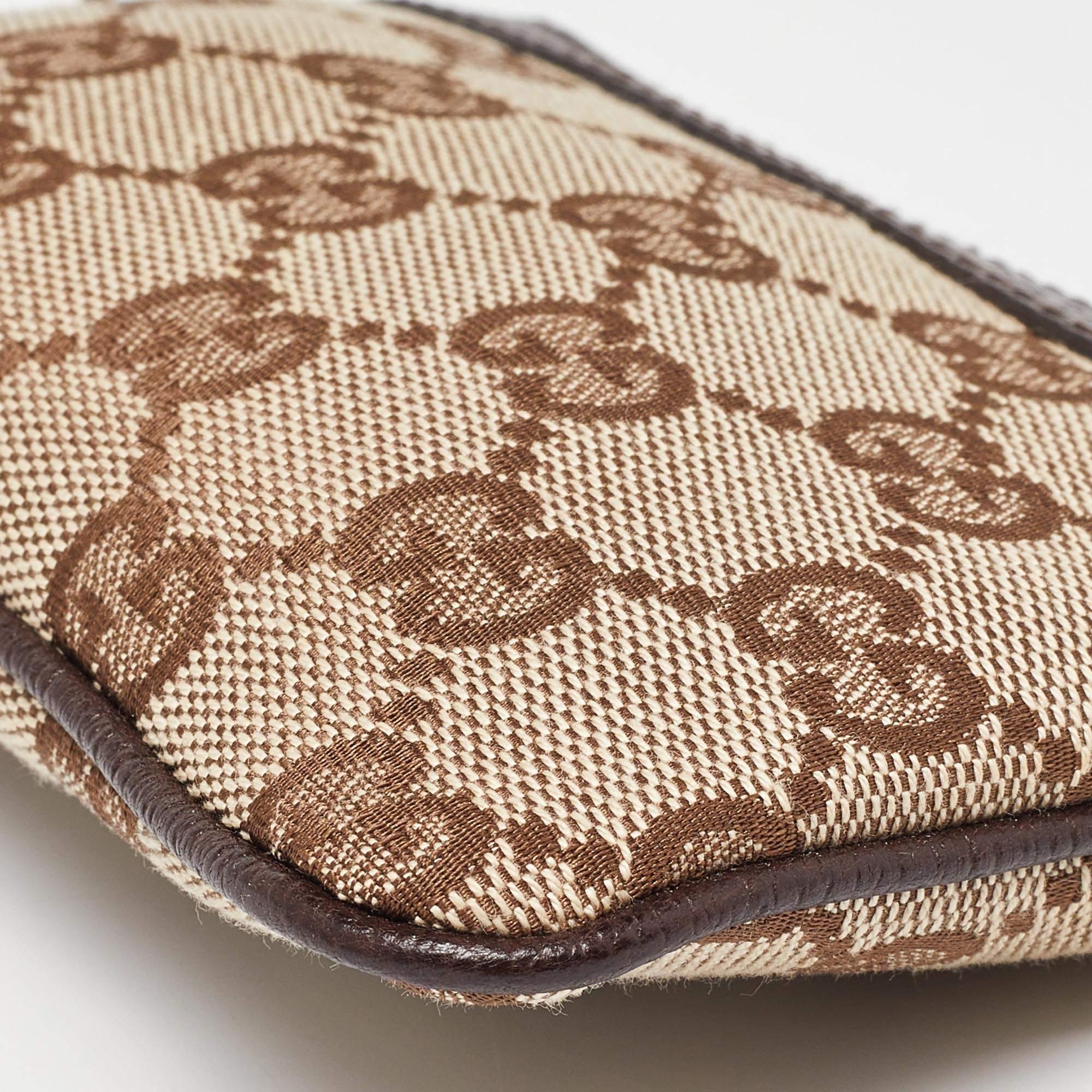 Gucci Beige/Brown GG Canvas and Leather Zip Pouch (Pochette zippée en toile et cuir) Pour femmes en vente