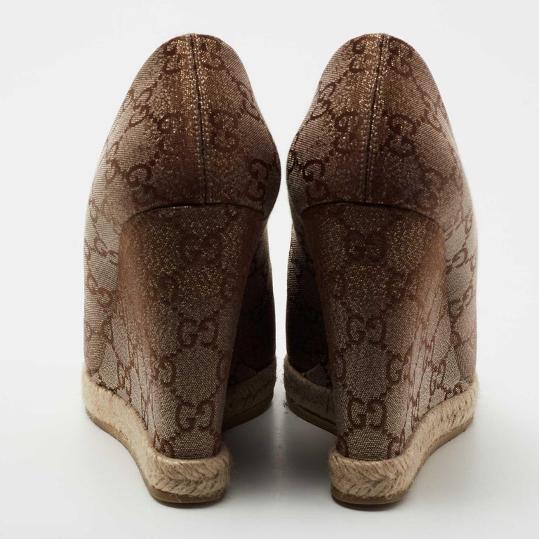GG WEDGE HEELS IN STONE BEIGE FABRIC AND CALFSKIN WITH GOLD HARDWARE STYLE 5