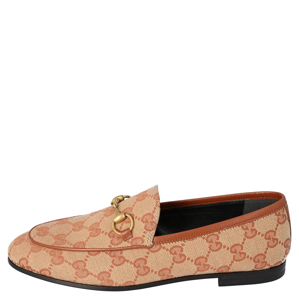 Exquisite and well-crafted, these Gucci loafers are worth owning. They have been crafted from GG canvas and they come flaunting leather trims and the Horsebit detail on the uppers. The loafers are ideal to wear all day.

Includes:Original dustbag
