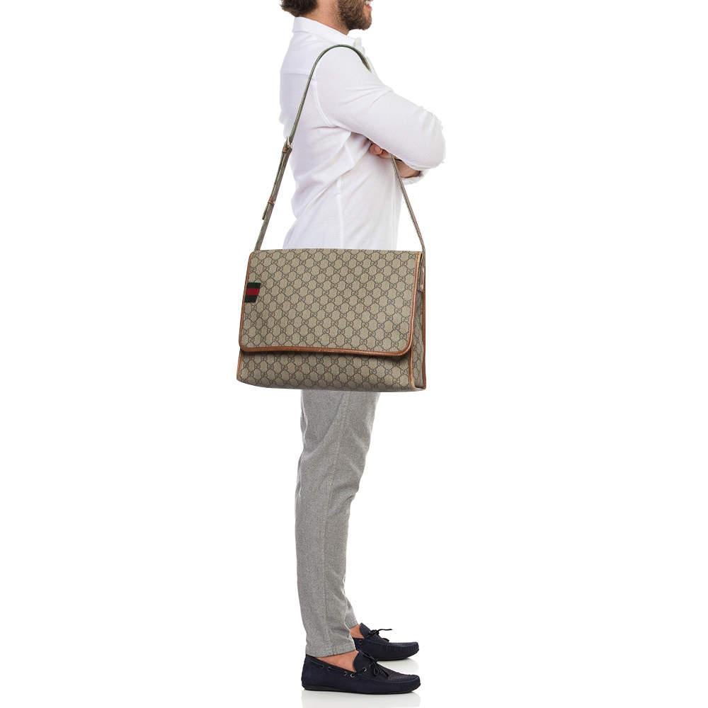 Gucci Beige/Brown GG Supreme Canvas and Leather Messenger Bag en vente 1