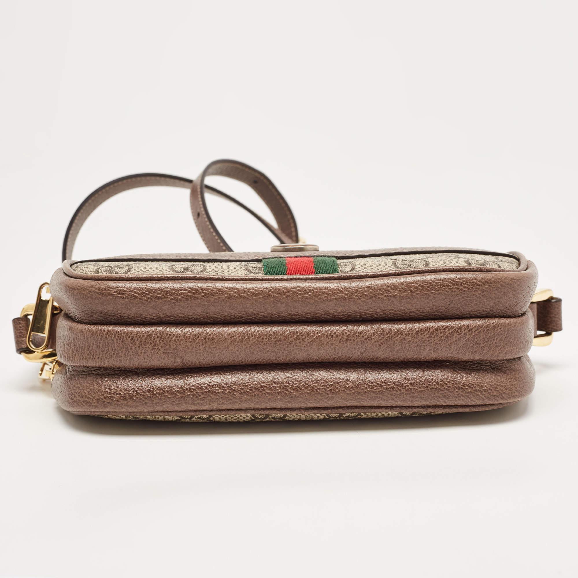 Swap that regular everyday tote with this charming crossbody bag from the house of Gucci. Sewn and assembled with care and love, the bag promises to boost your style and hold your daily essentials with great ease.

