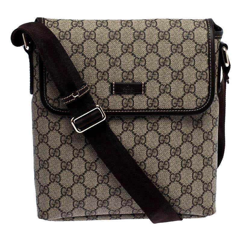 Gucci Beige/Brown GG Supreme Canvas Flat Messenger Bag For Sale at 1stDibs