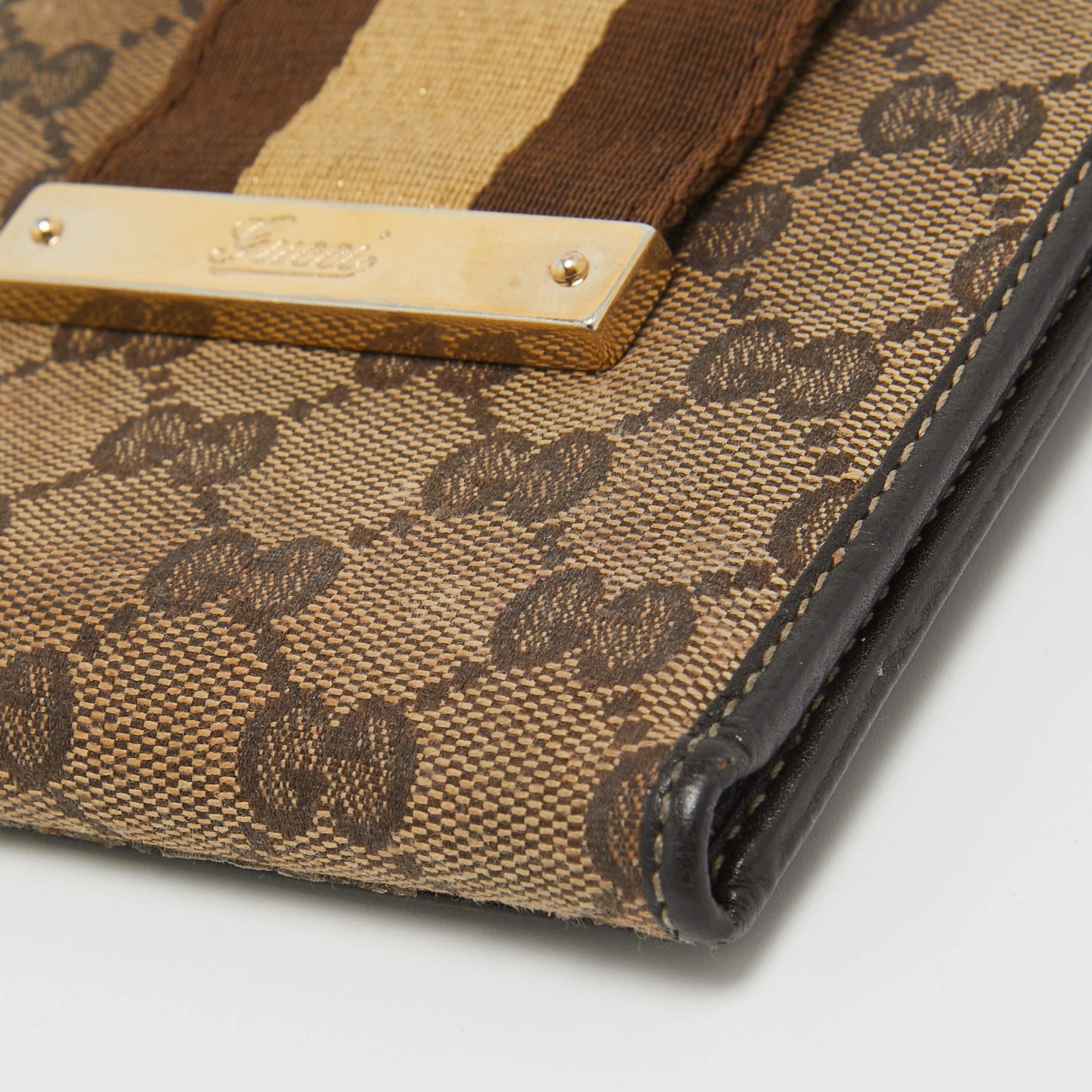 Gucci Beige/Brown GG Supreme Canvas Web Flap French Wallet For Sale 6