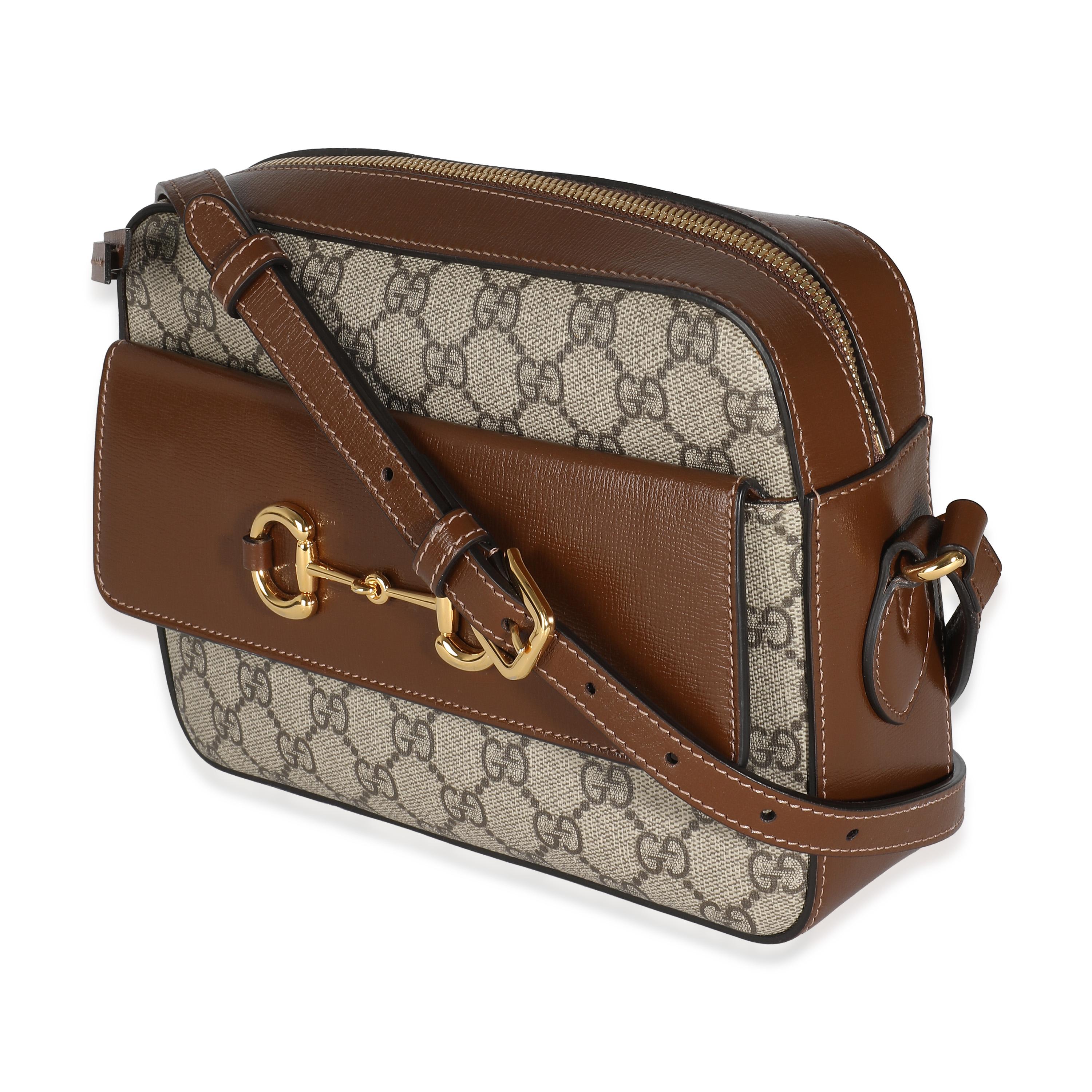 Gucci Beige Brown GG Supreme Monogram Small Horsebit 1955 Shoulder Bag In Excellent Condition In New York, NY