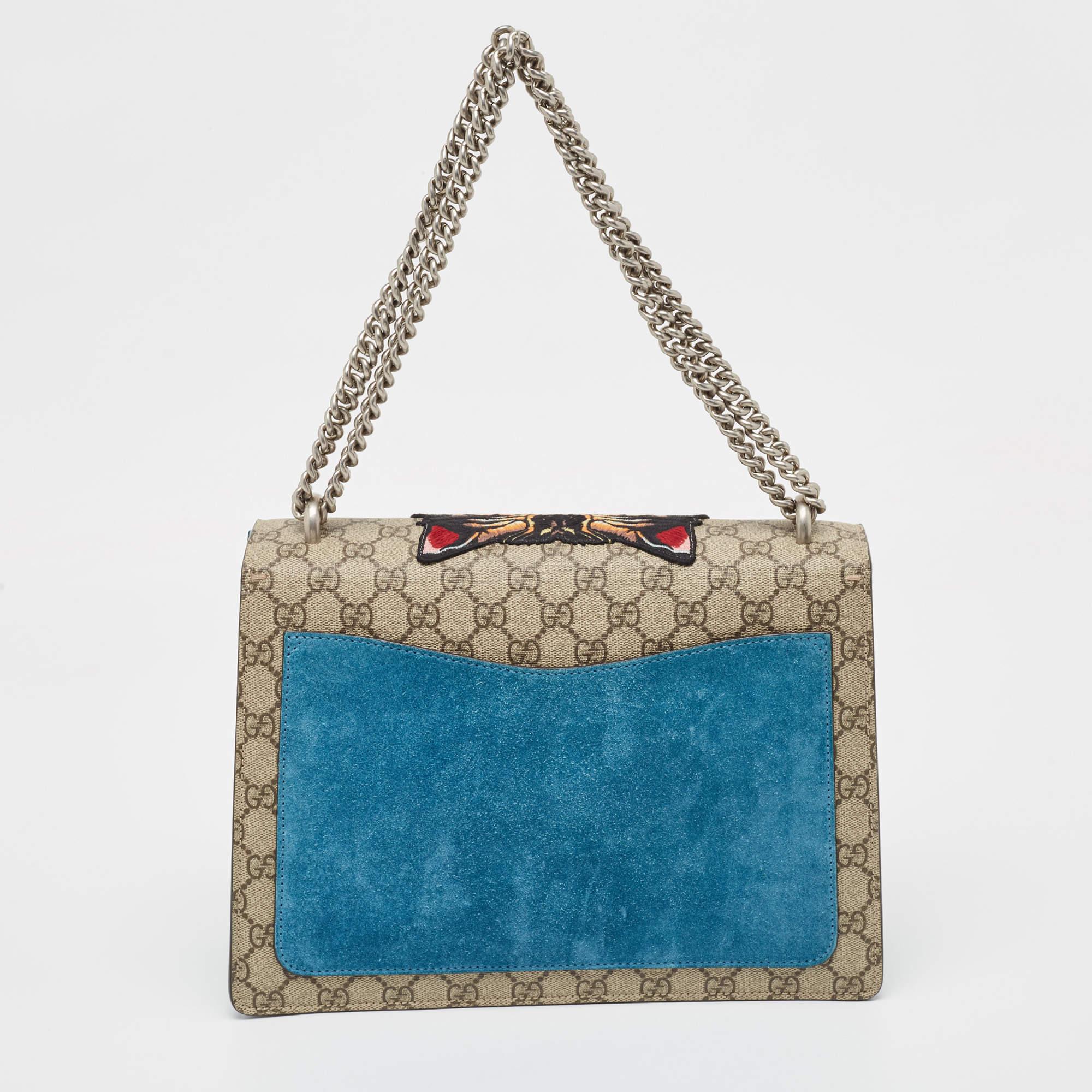 Gucci's Dionysus collection is inspired by the Greek God Dionysus, who is believed to have crossed the Tigris river on a tiger sent to him by Zeus. This creation has been beautifully made from GG Supreme canvas and beautifully merges the tradition