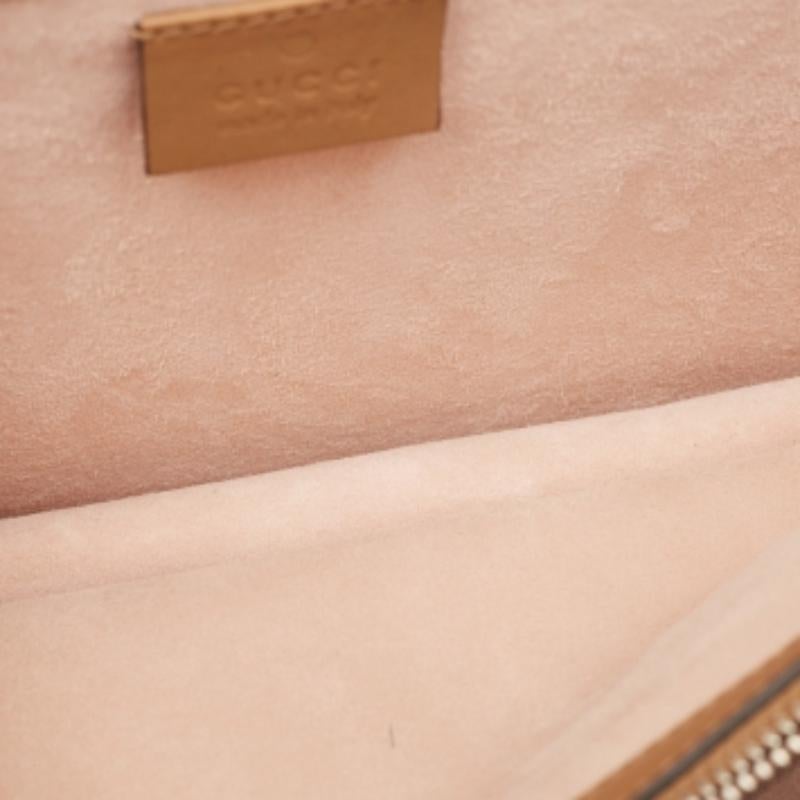 Gucci Borsa a tracolla piccola in pitone beige/marrone con cristalli di Dioniso in vendita 2
