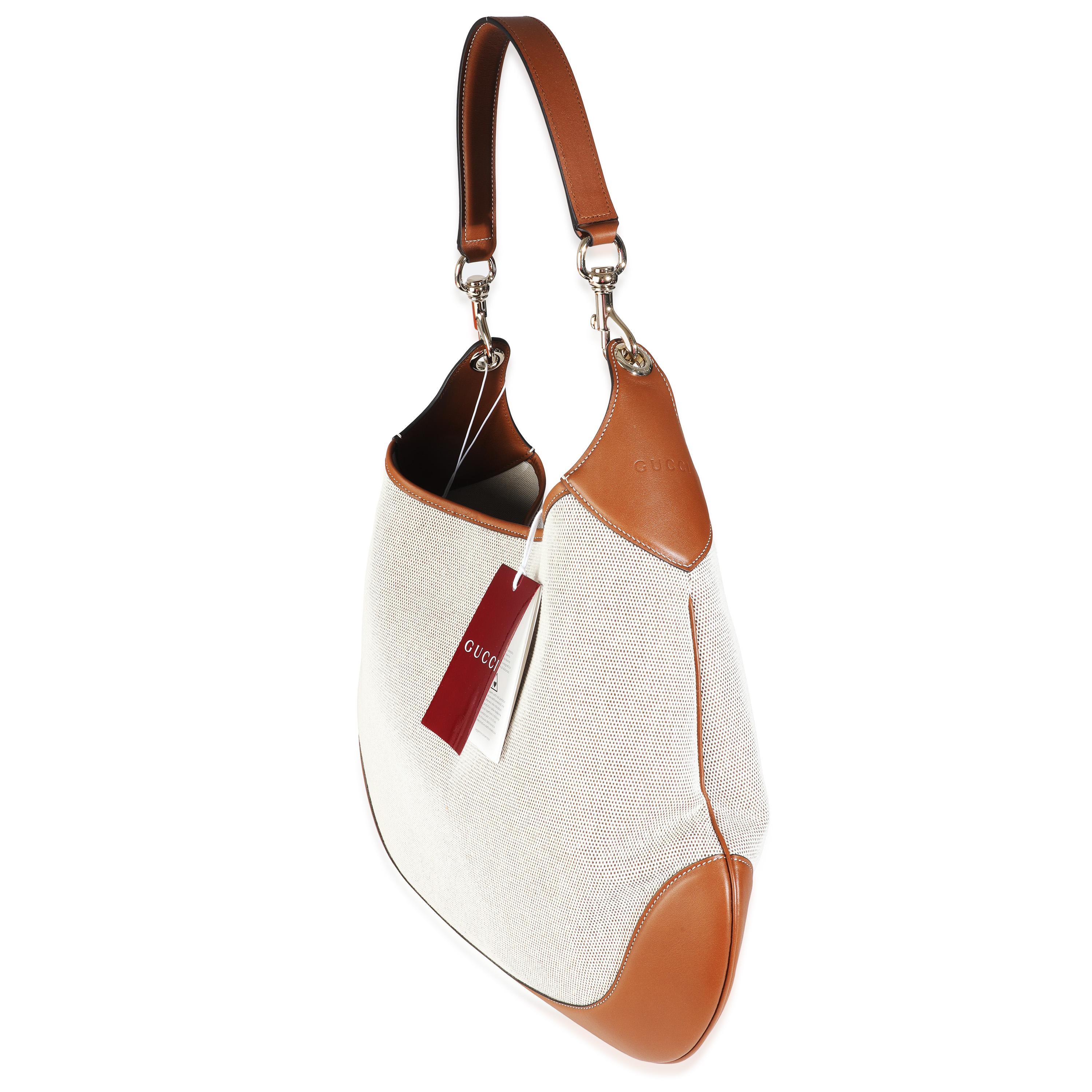 Gucci Beige Canvas Medium B Shoulder Bag In New Condition For Sale In New York, NY
