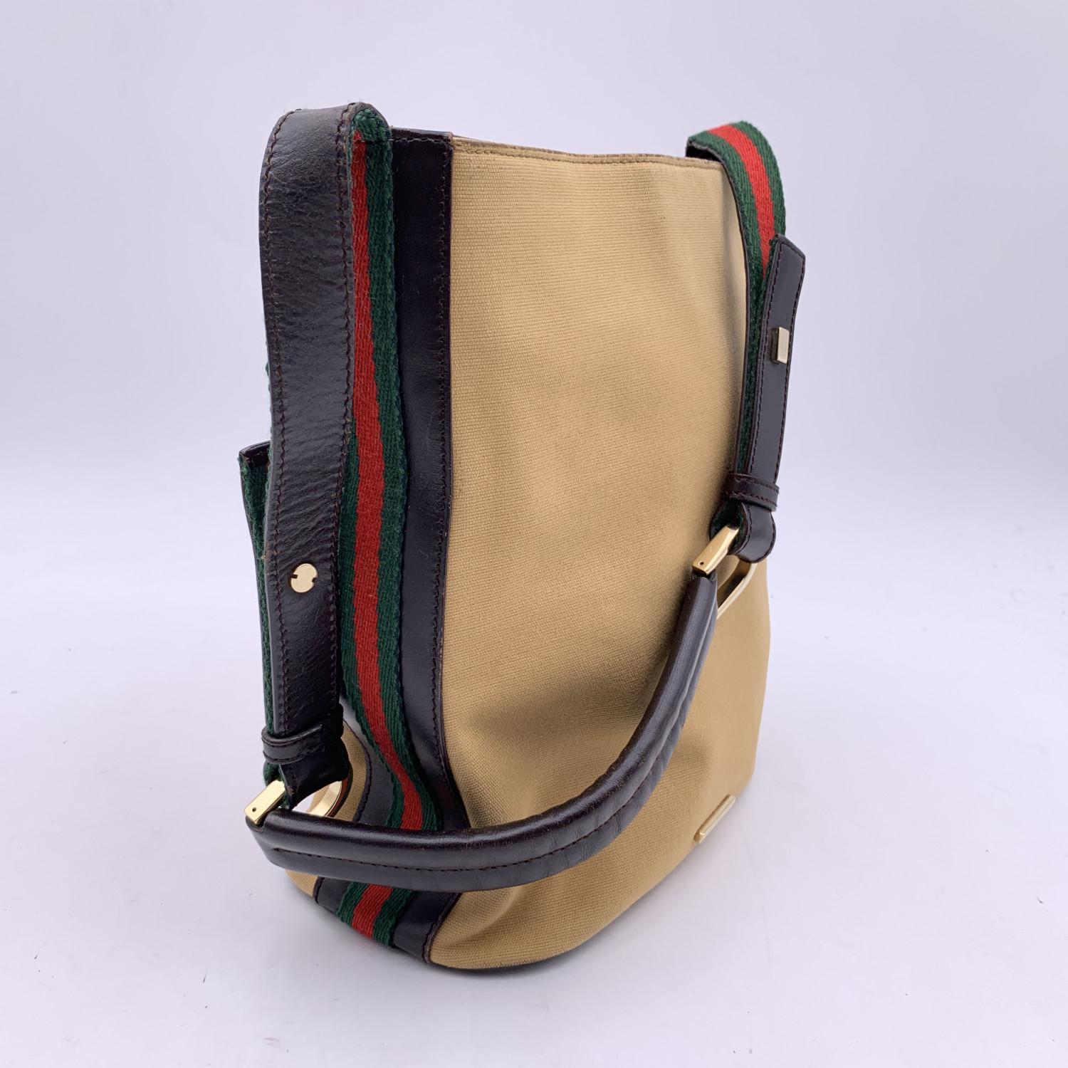 Gucci Beige Canvas Signature Web Bucket Shoulder Bag For Sale 1