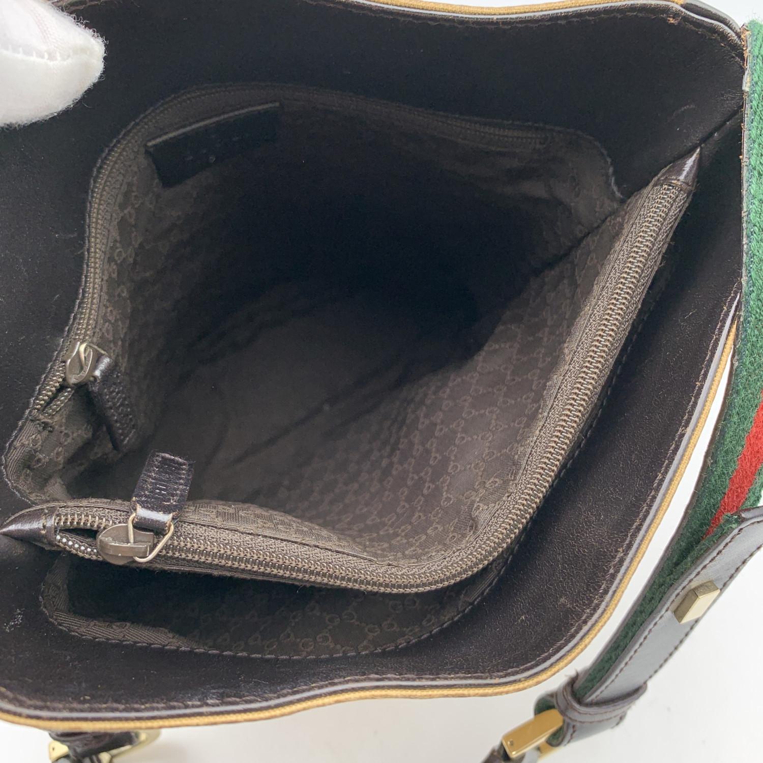 Gucci Beige Canvas Signature Web Bucket Shoulder Bag For Sale 2
