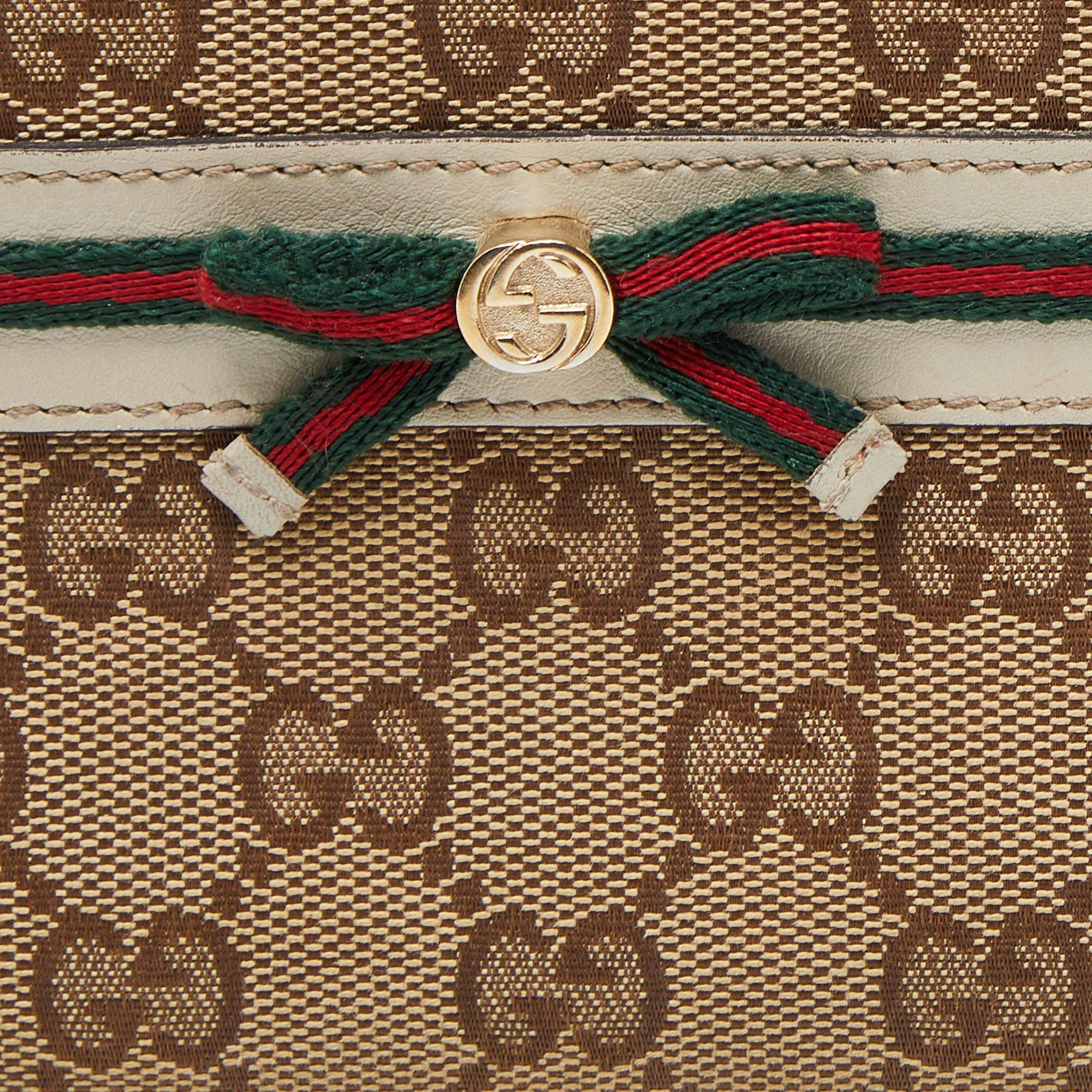 Women's Gucci Beige/Cream GG Canvas and Leather Princy Zip Around Wallet