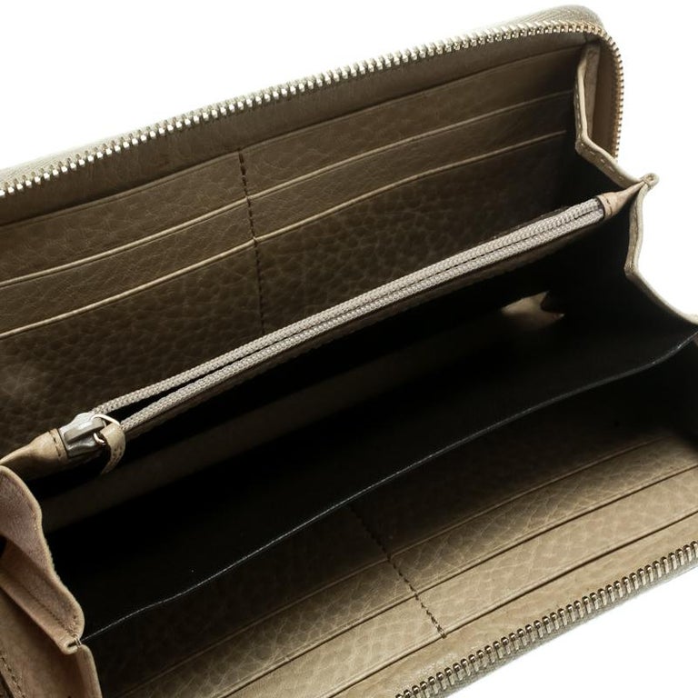 Gucci Beige Diamante Canvas and Leather Bamboo Tassel Zip Around Wallet ...