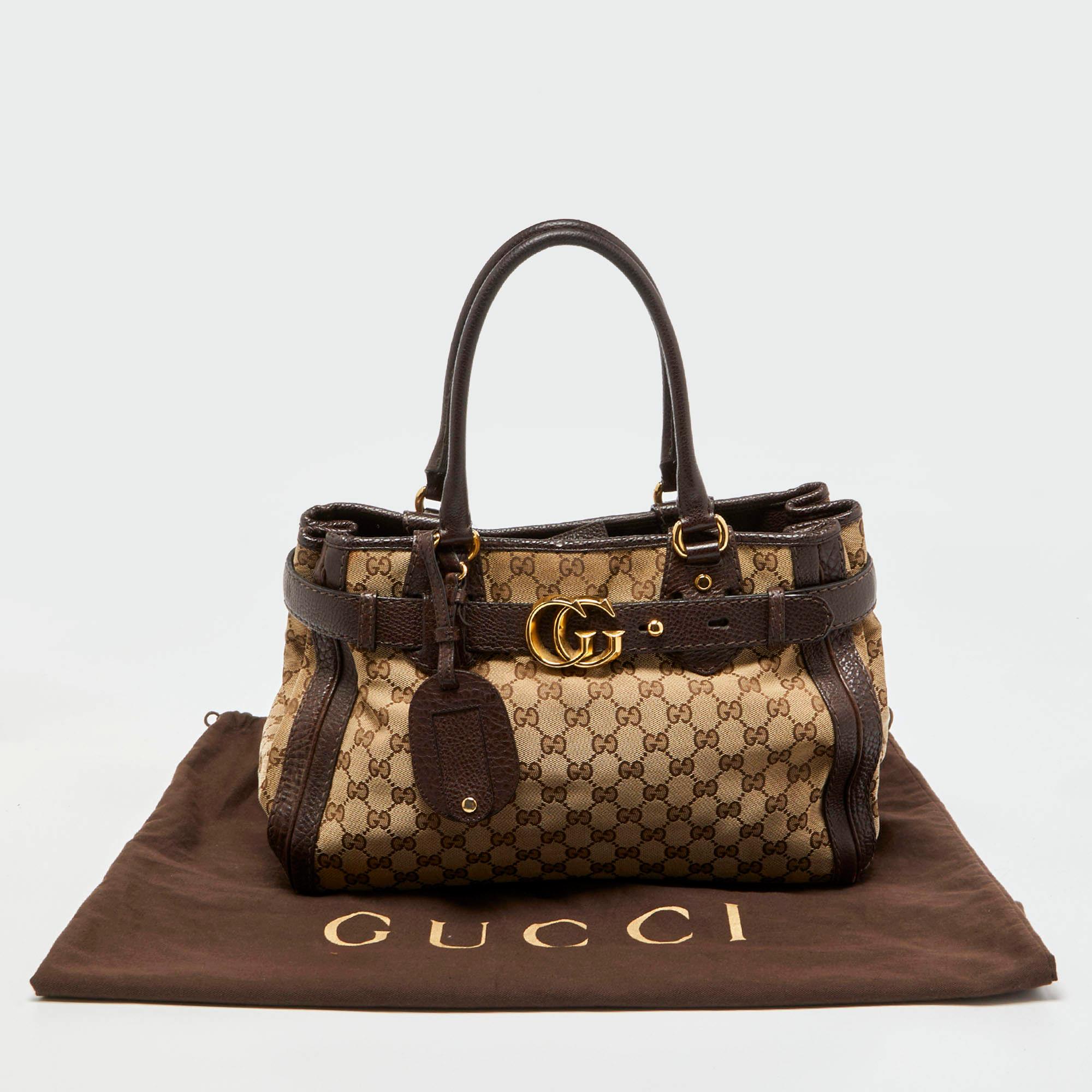 Gucci Beige/Ebony GG Canvas and Leather Medium Running Tote 11