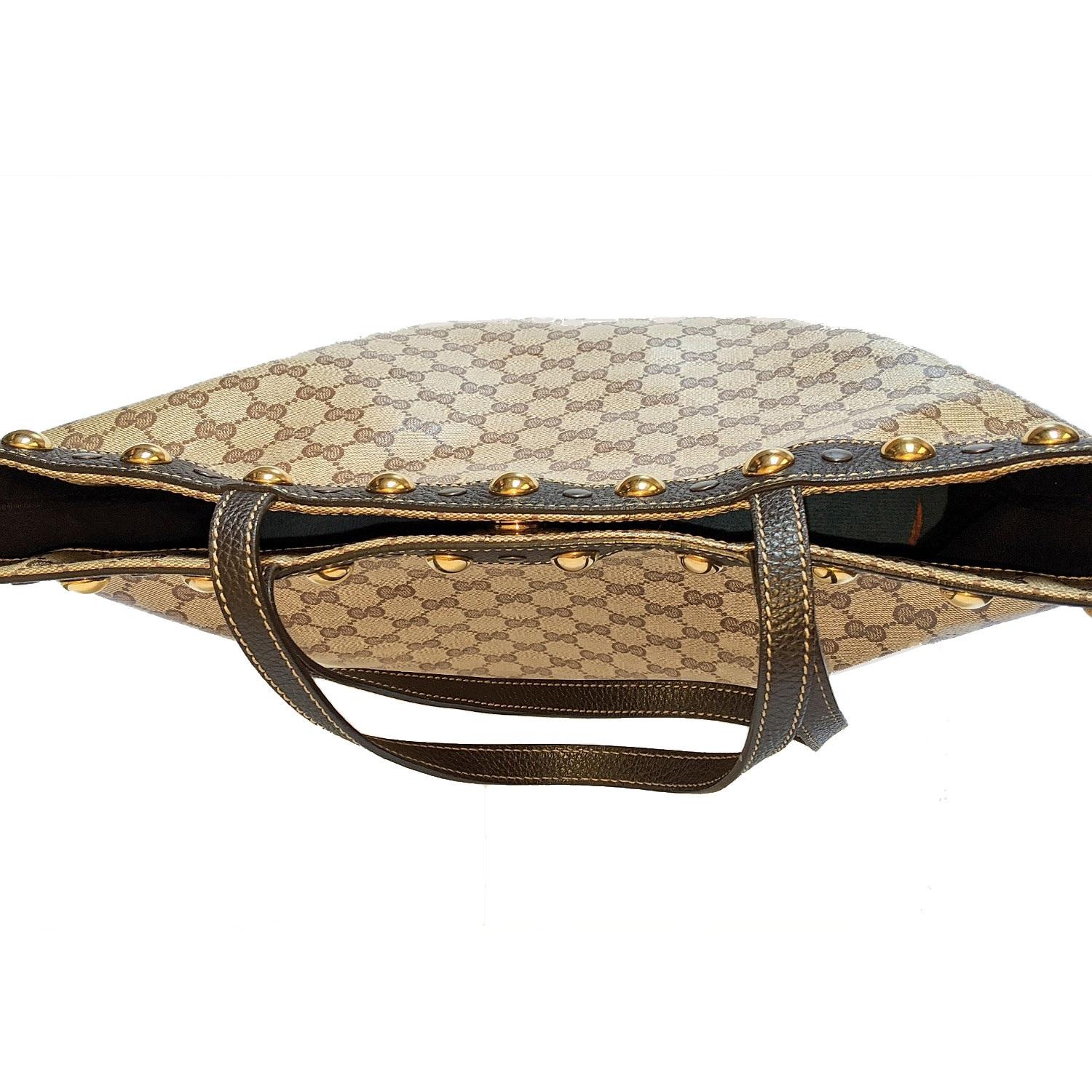 Gucci Beige/Ebano GG Crystal Babouska Tote con borchie In condizioni ottime a Scottsdale, AZ