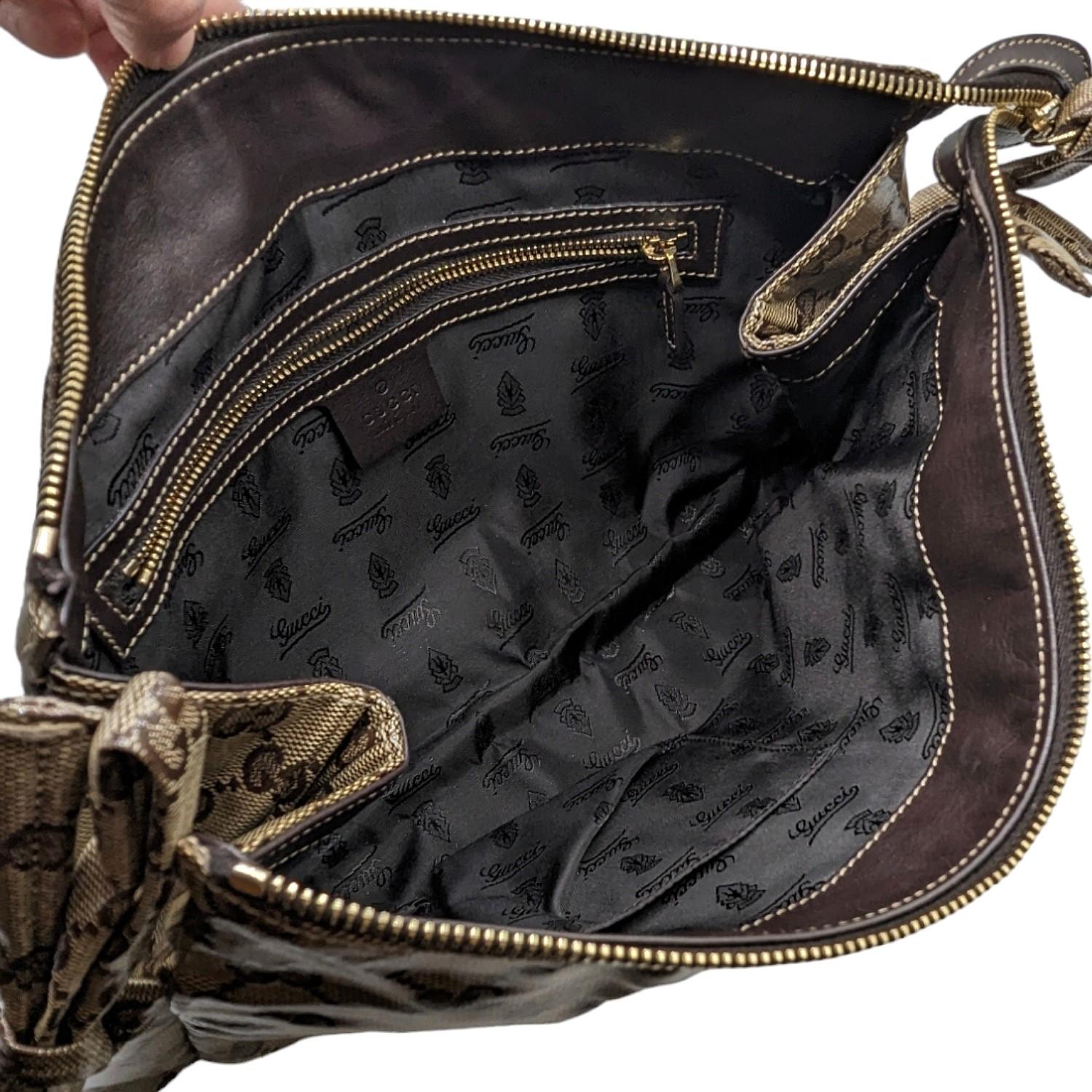 Gucci Beige/Ebony GG Crystal Hysteria Clutch Bag For Sale 3