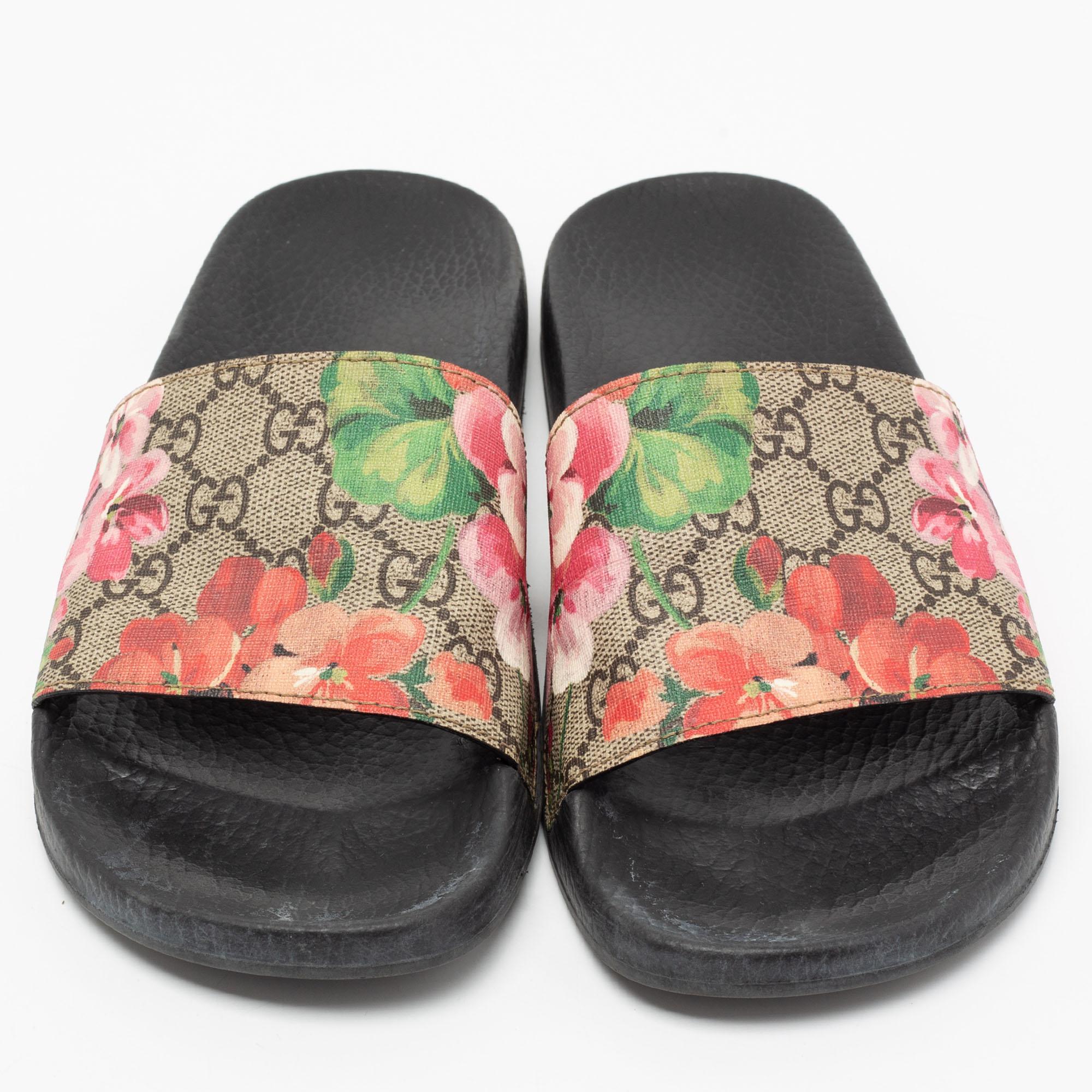Gucci Beige GG Blooms Coated Canvas Slide Sandal Size 38 1