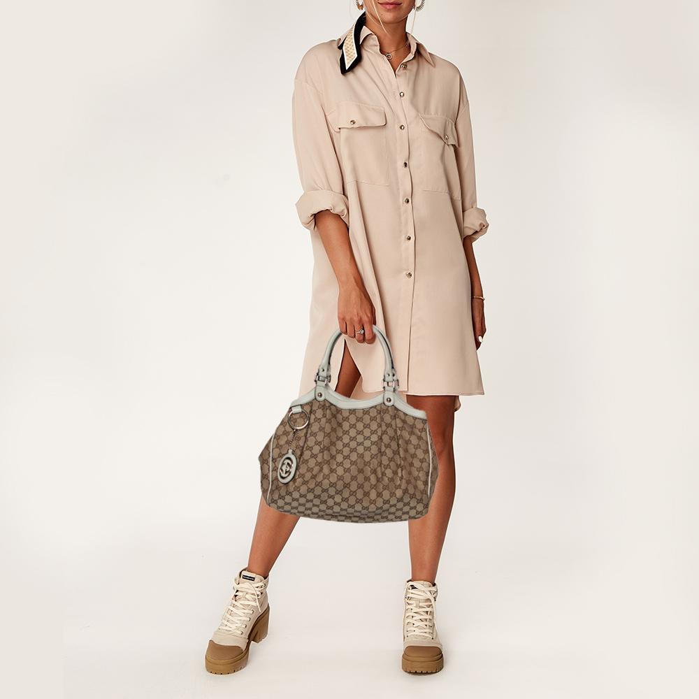 Gucci Beige GG Canvas und Leder Medium Sukey Tote im Zustand „Relativ gut“ in Dubai, Al Qouz 2