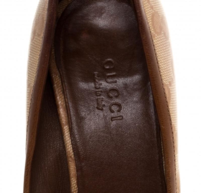 Gucci Beige GG Canvas Bamboo Bow Peep Toe Pumps Size 37.5 For Sale 1