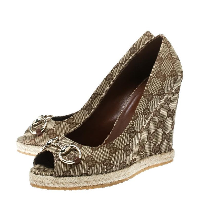 Gucci Beige GG Canvas Charlotte Horsebit Peep Toe Wedge Pumps Size 39