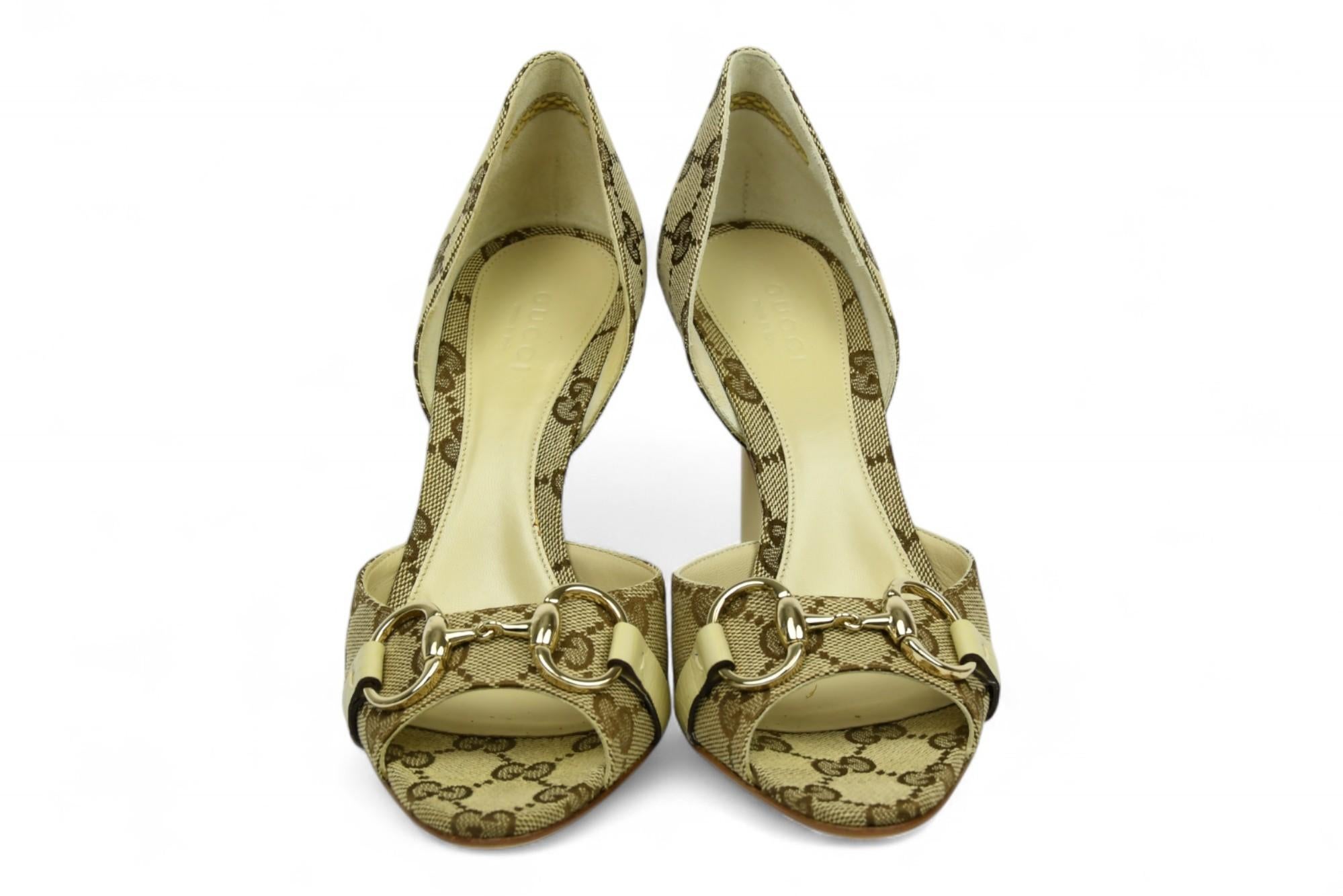 Women's Gucci Beige GG Canvas D’Orsay Pumps with Horsebit  Size 36 For Sale
