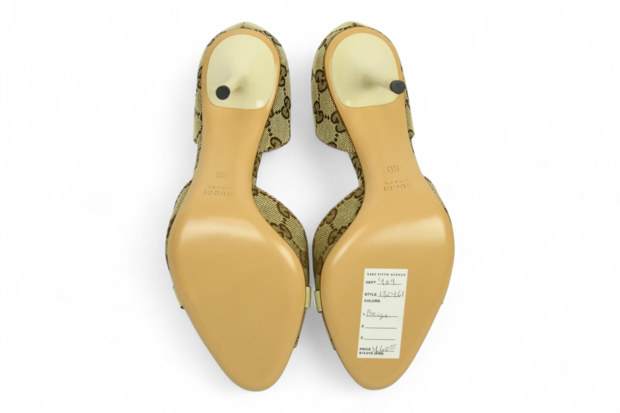 Gucci Beige GG Canvas D’Orsay Pumps with Horsebit  Size 36 For Sale 4