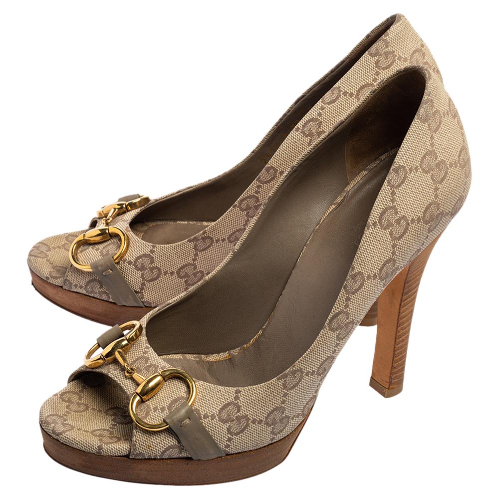 Gucci Beige GG Canvas Horsebit Peep-Toe Pumps Size 37 1