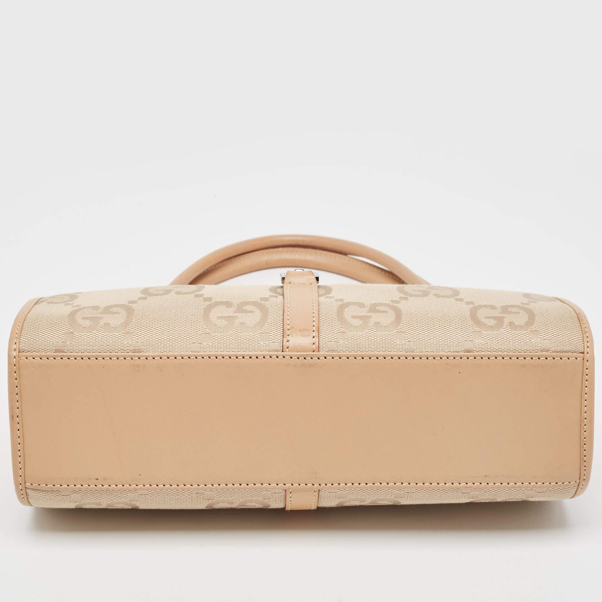 Gucci Beige GG Canvas Jackie Tote 12