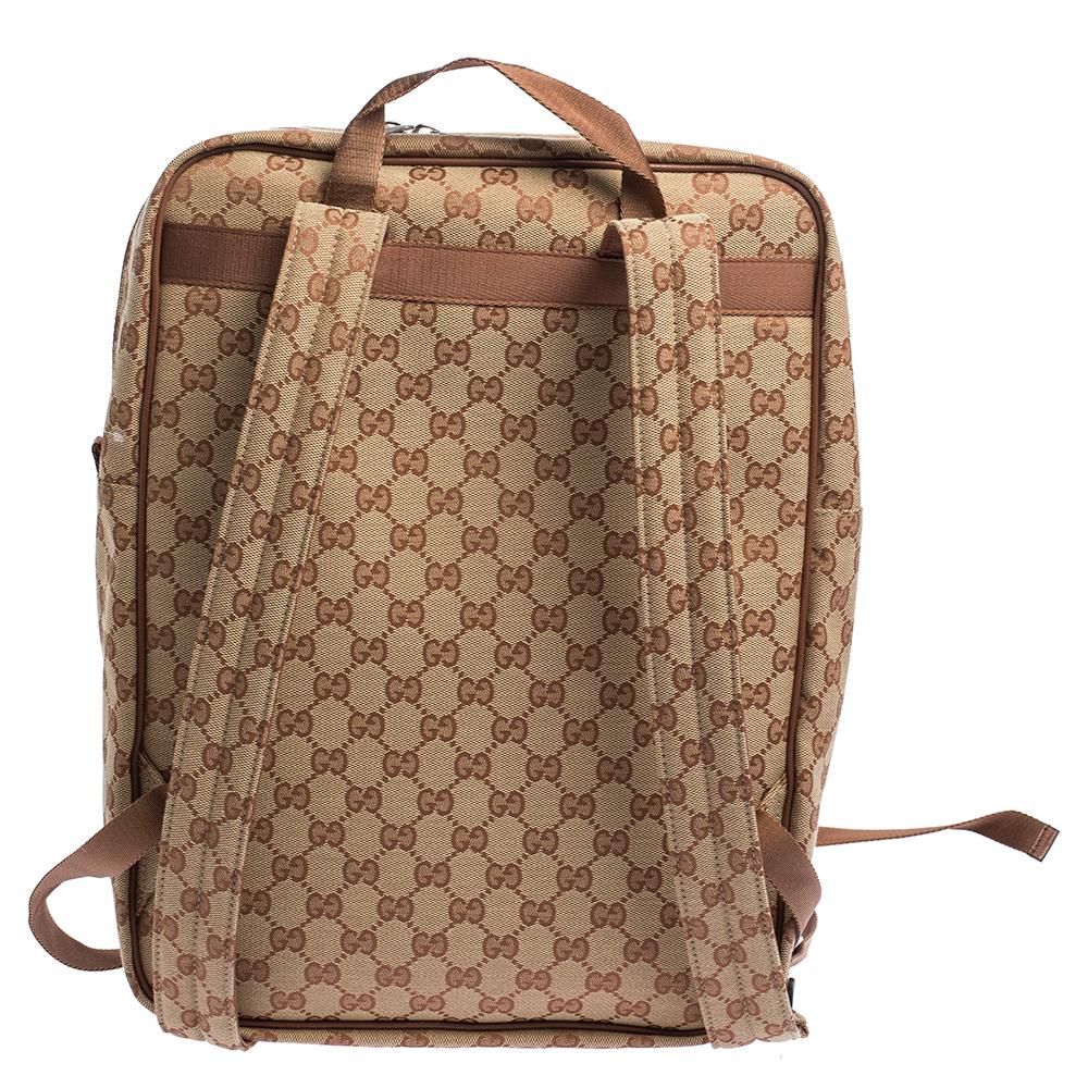 You are going to love owning this backpack from Gucci as it is well-made and brimming with luxury. The bag has been crafted from GG coated canvas and designed with NY Yankees embroidery on the exterior zip pocket. It boasts of a well-sized canvas