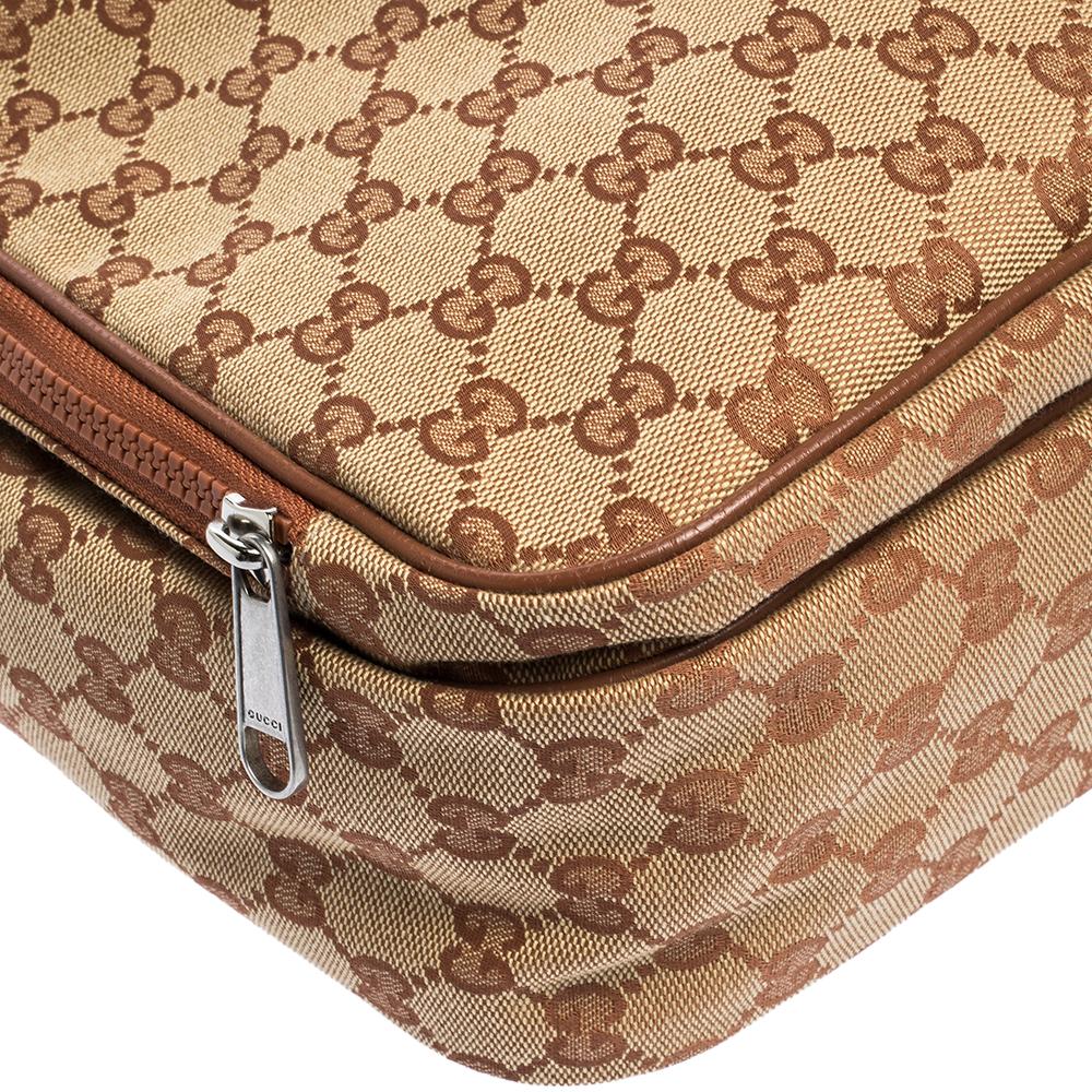 Gucci Beige GG Canvas Medium NY Yankees Backpack In New Condition In Dubai, Al Qouz 2