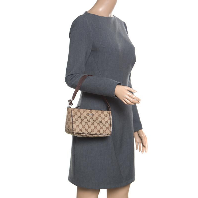 Gucci Beige GG Canvas Mini Shoulder Bag In Good Condition In Dubai, Al Qouz 2
