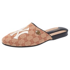 Gucci Beige GG Canvas NY Yankees Mules Size 38.5