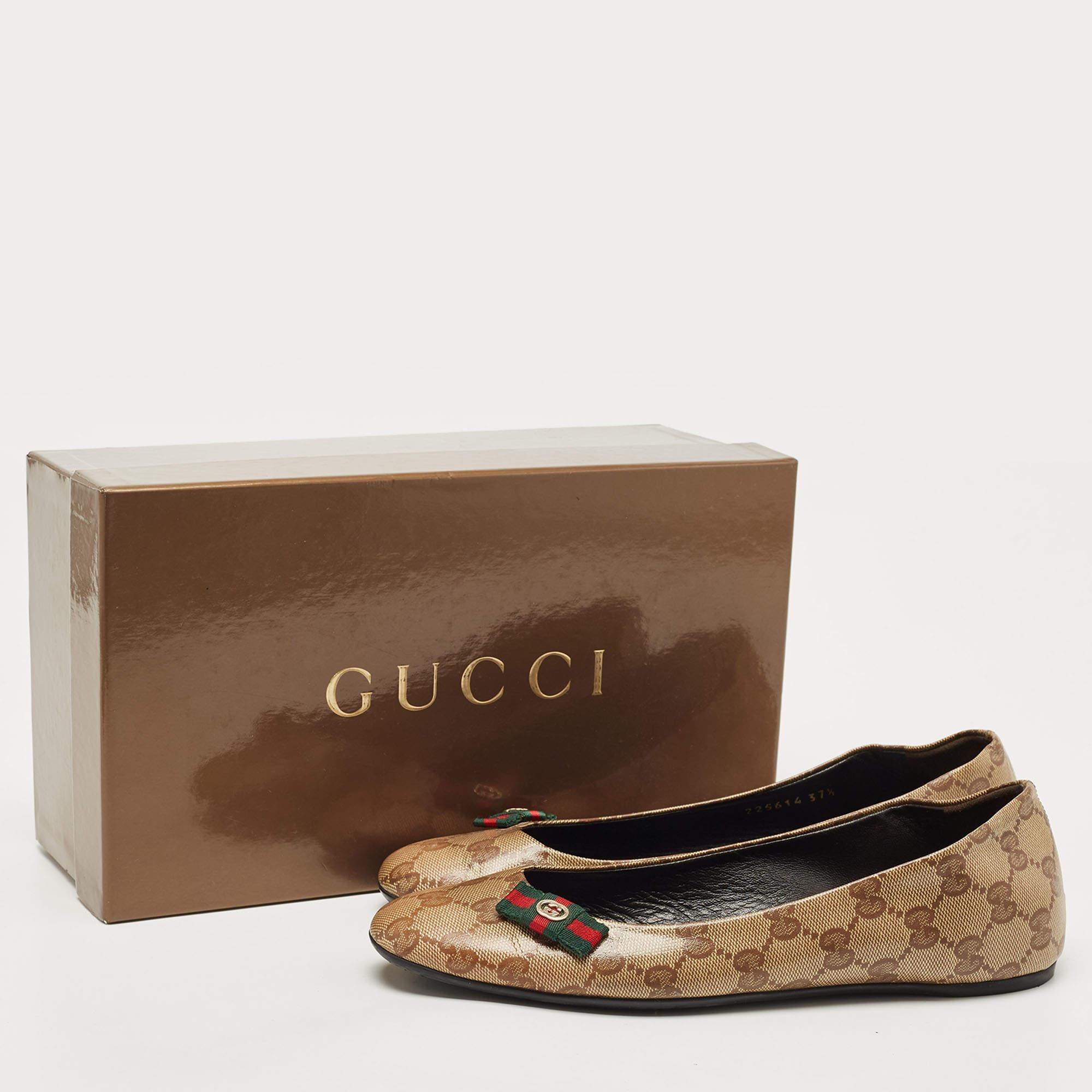 Gucci Beige GG Canvas Round Toe Ballet Flats Size 37.5 5