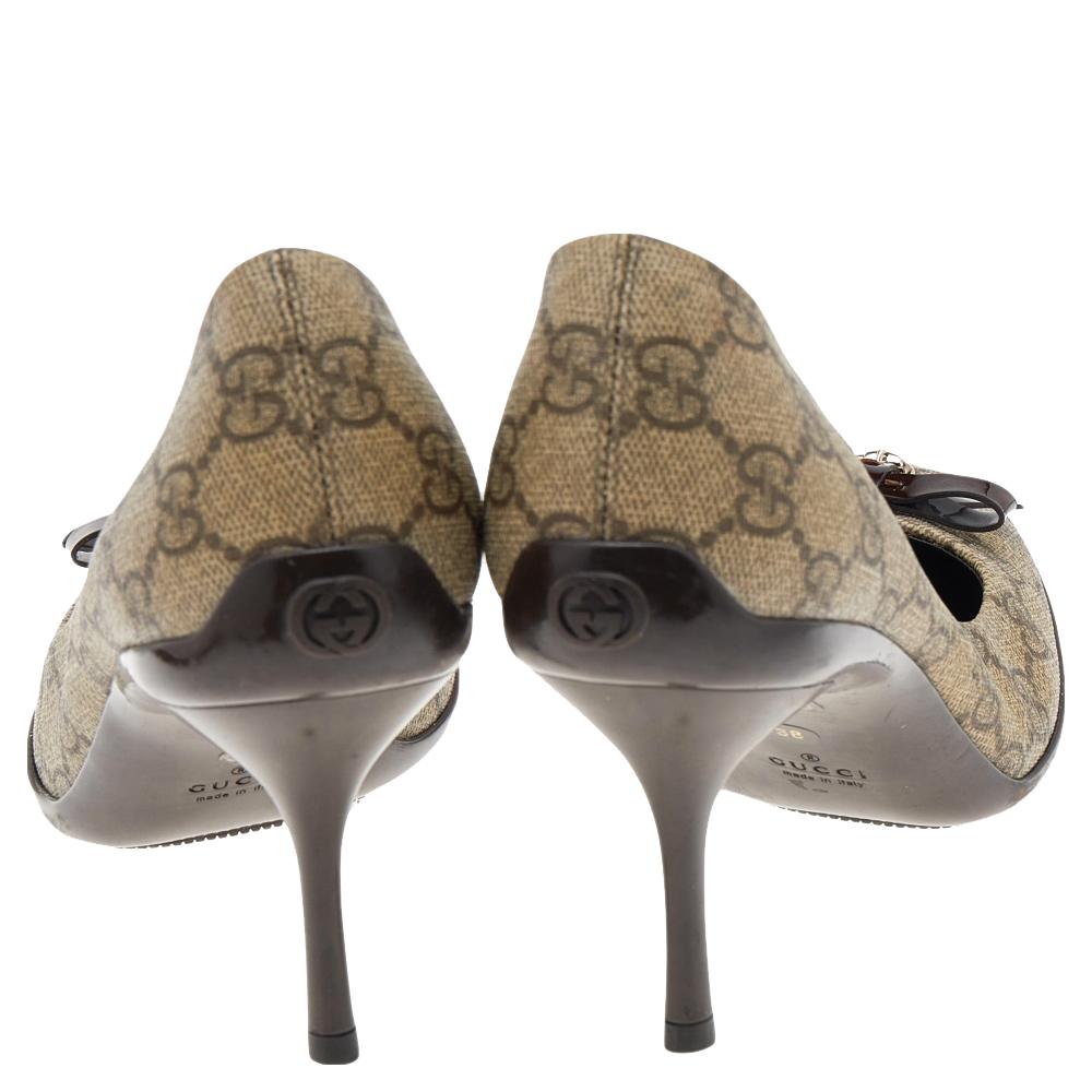 Gucci Beige GG Coated Canvas Bow Pumps Size 38 In Good Condition In Dubai, Al Qouz 2