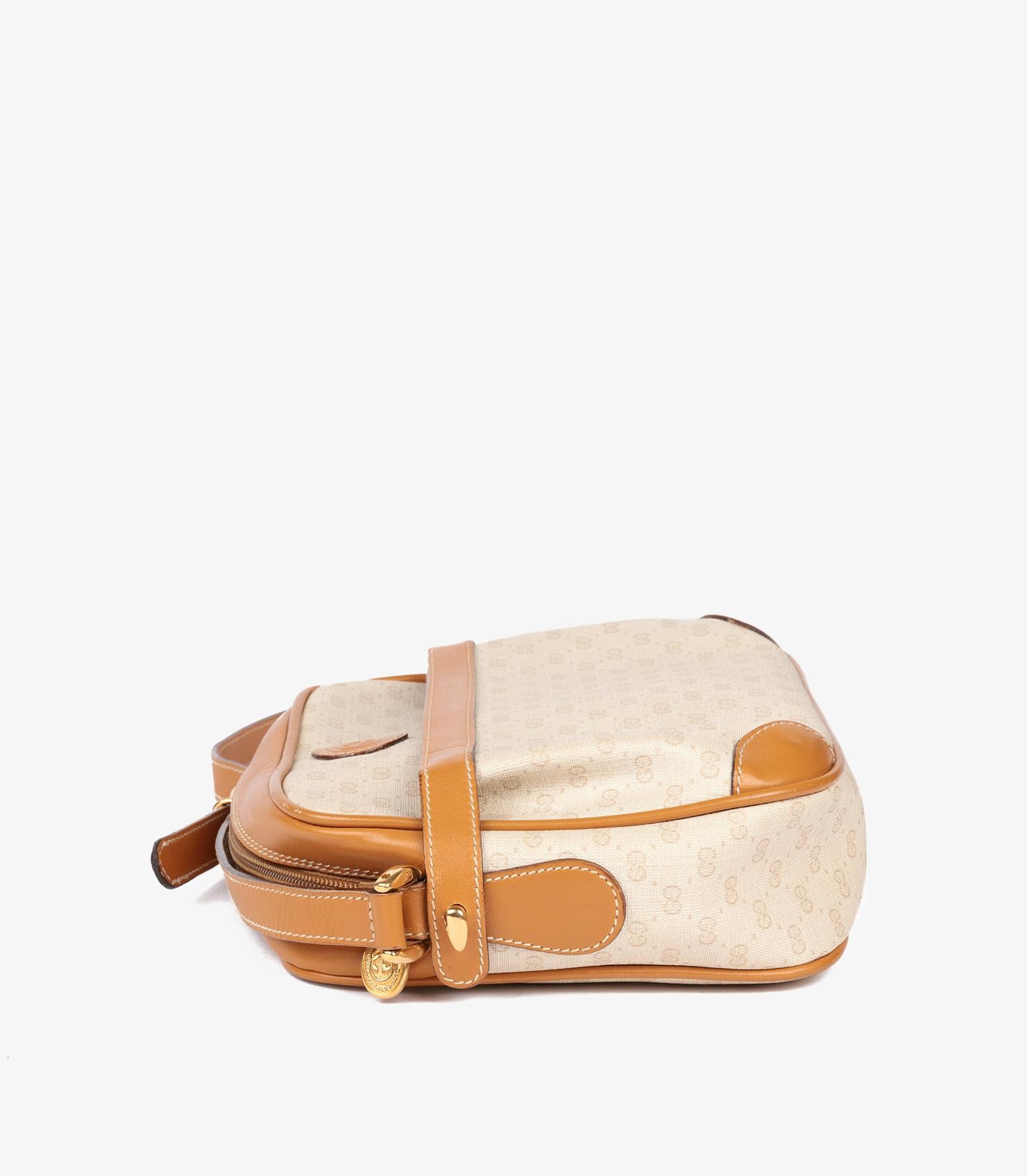 Gucci Beige GG Coated Canvas & Brown Calfskin Leather Vintage Camera Bag Pour femmes en vente