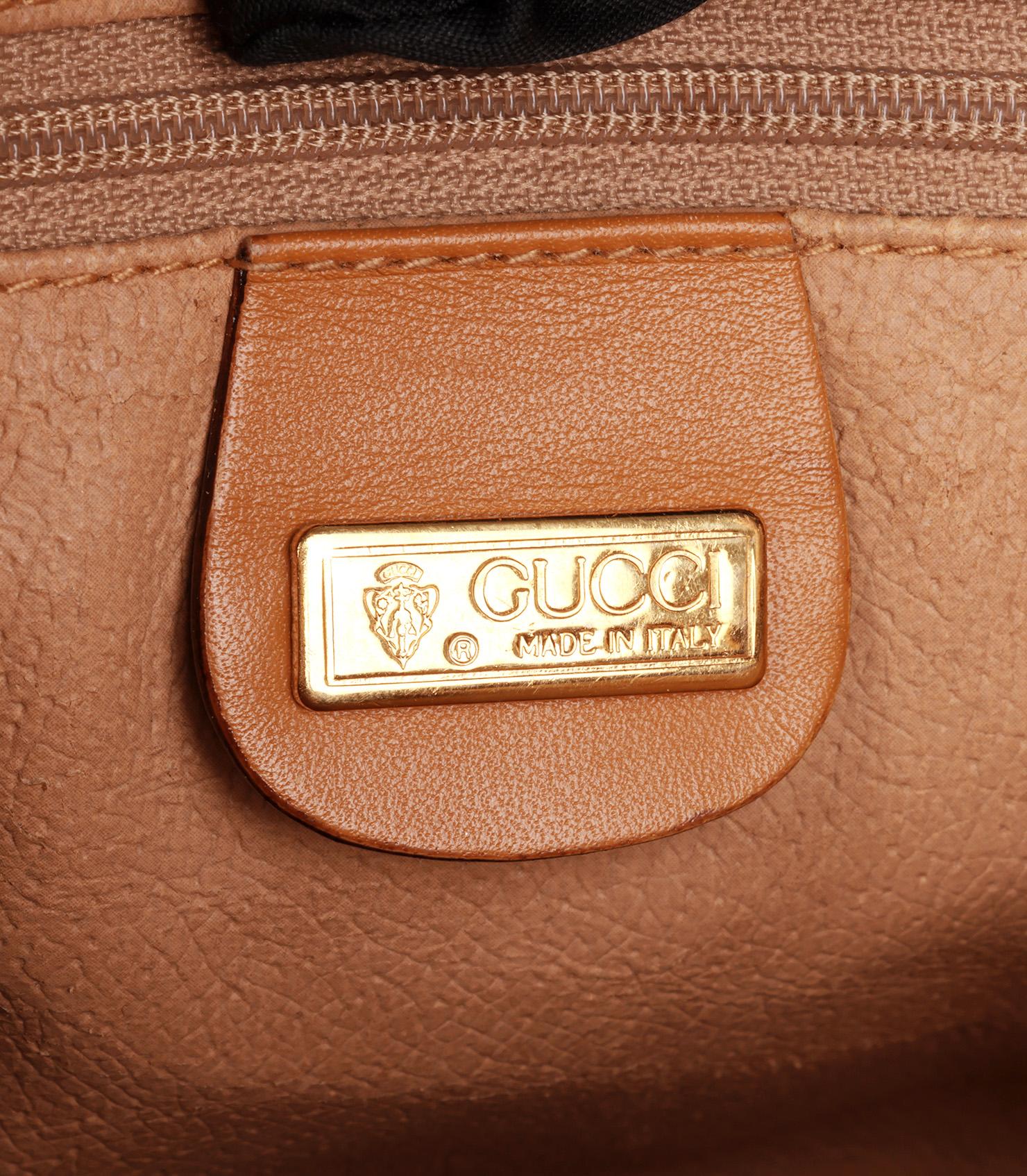 Gucci Beige GG Coated Canvas & Brown Calfskin Leather Vintage Camera Bag en vente 5
