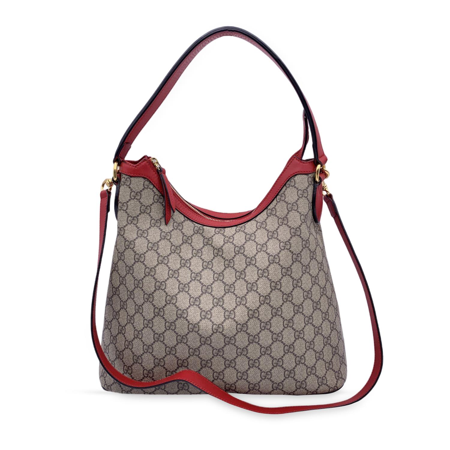 Gucci Beige GG Monogram Canvas Pocket Hobo Bag with Strap In Excellent Condition In Rome, Rome